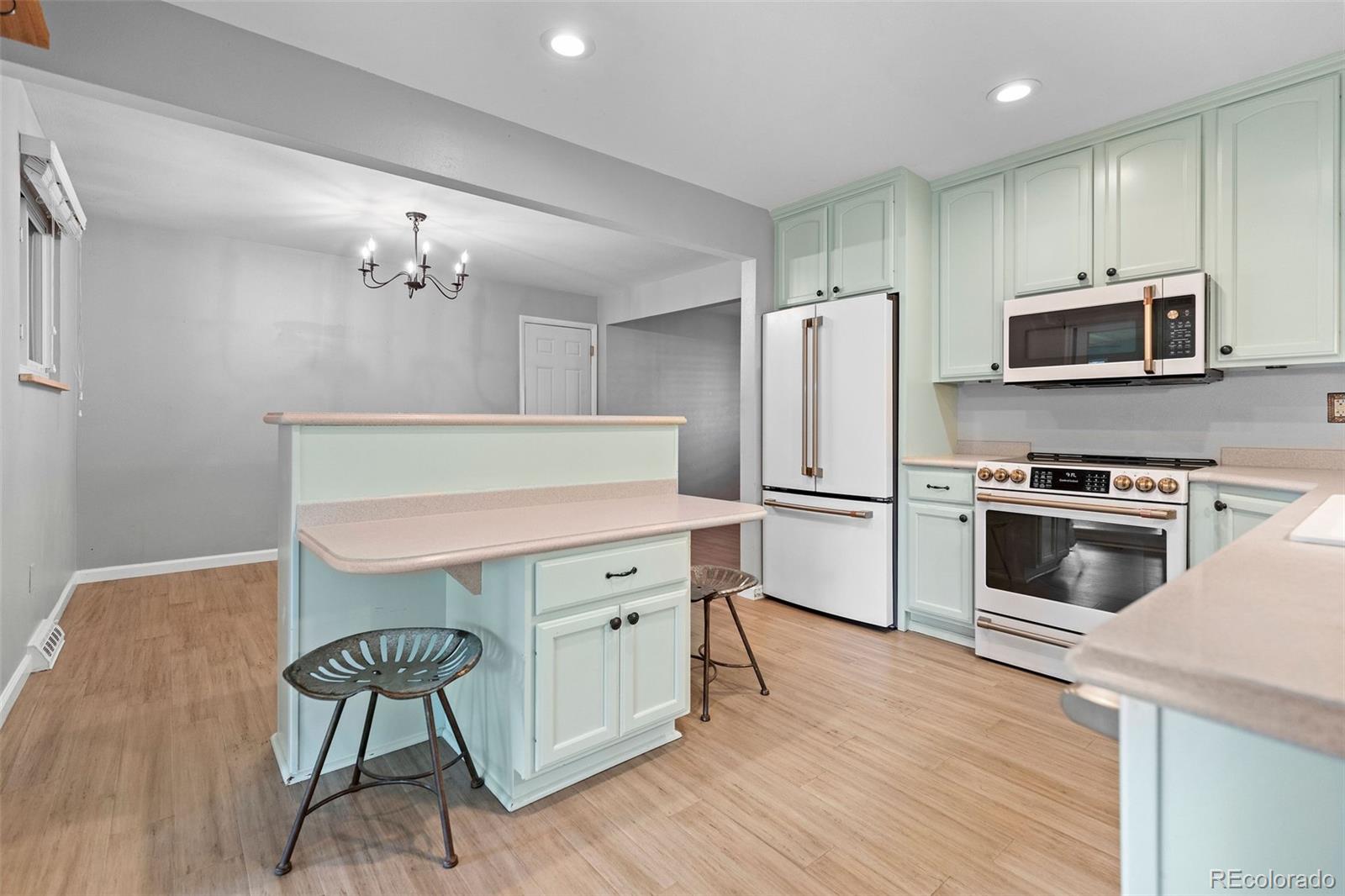 MLS Image #9 for 7154 s pennsylvania street,littleton, Colorado