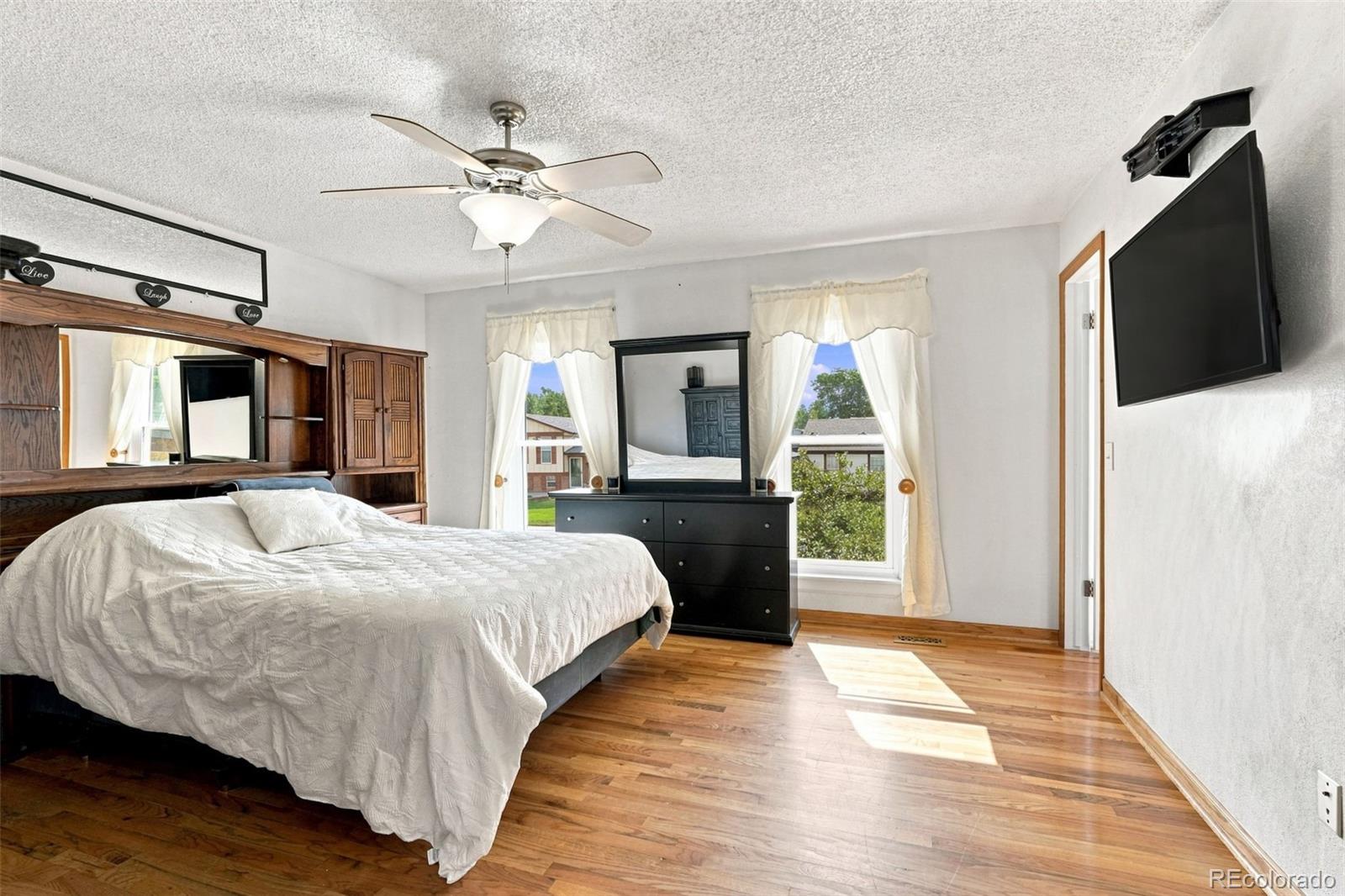 MLS Image #21 for 10022  alcott street,denver, Colorado
