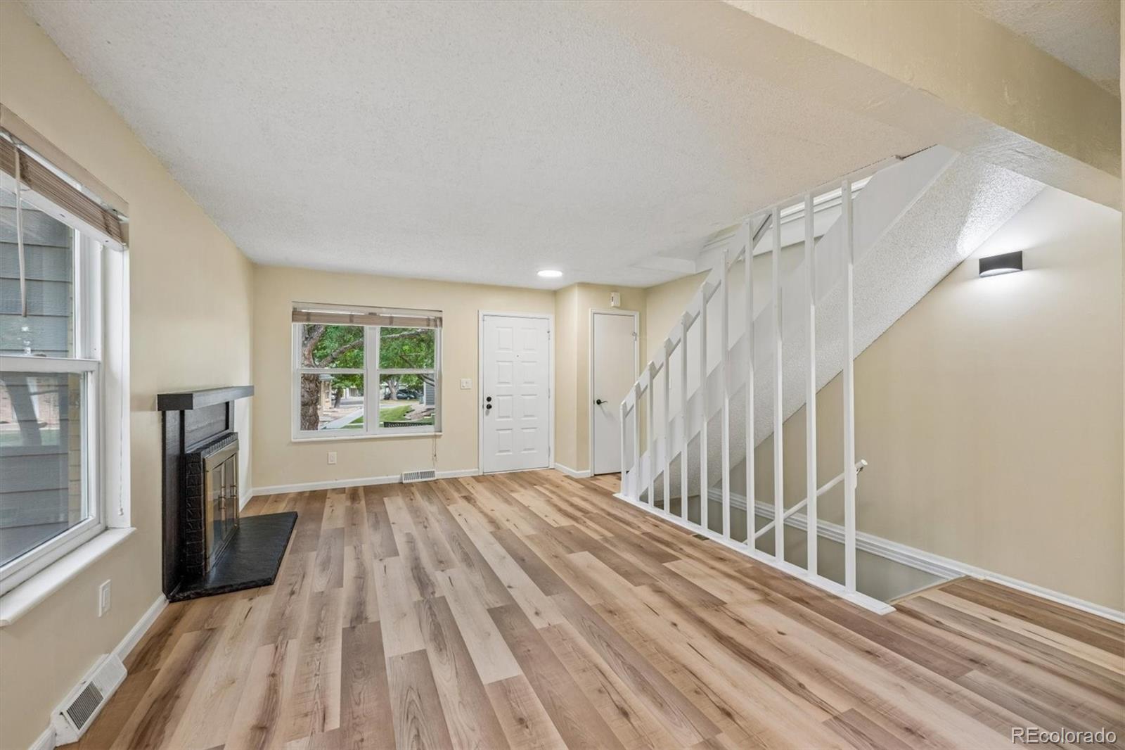 MLS Image #5 for 1521 s owens street,denver, Colorado