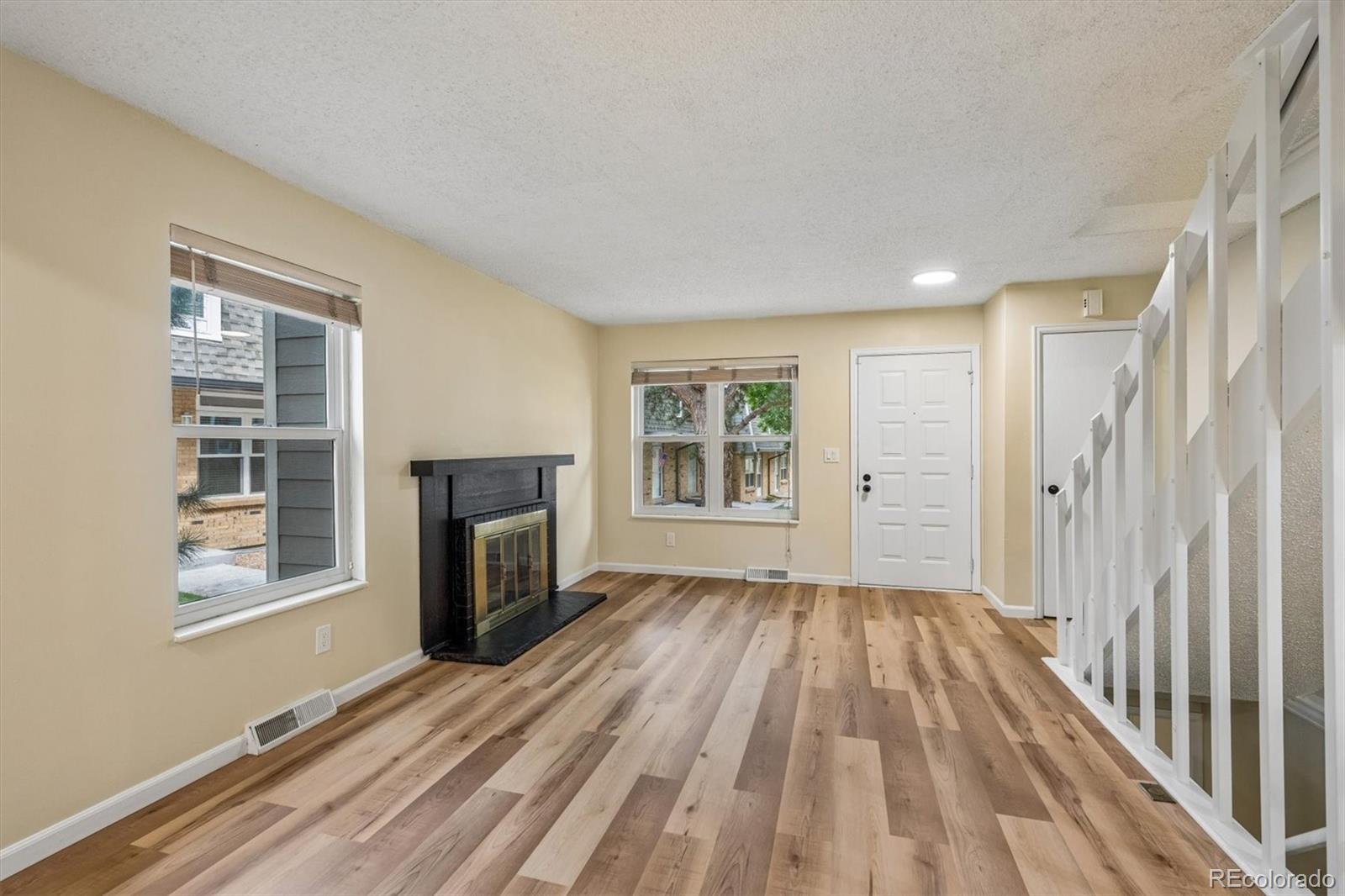 MLS Image #6 for 1521 s owens street,denver, Colorado