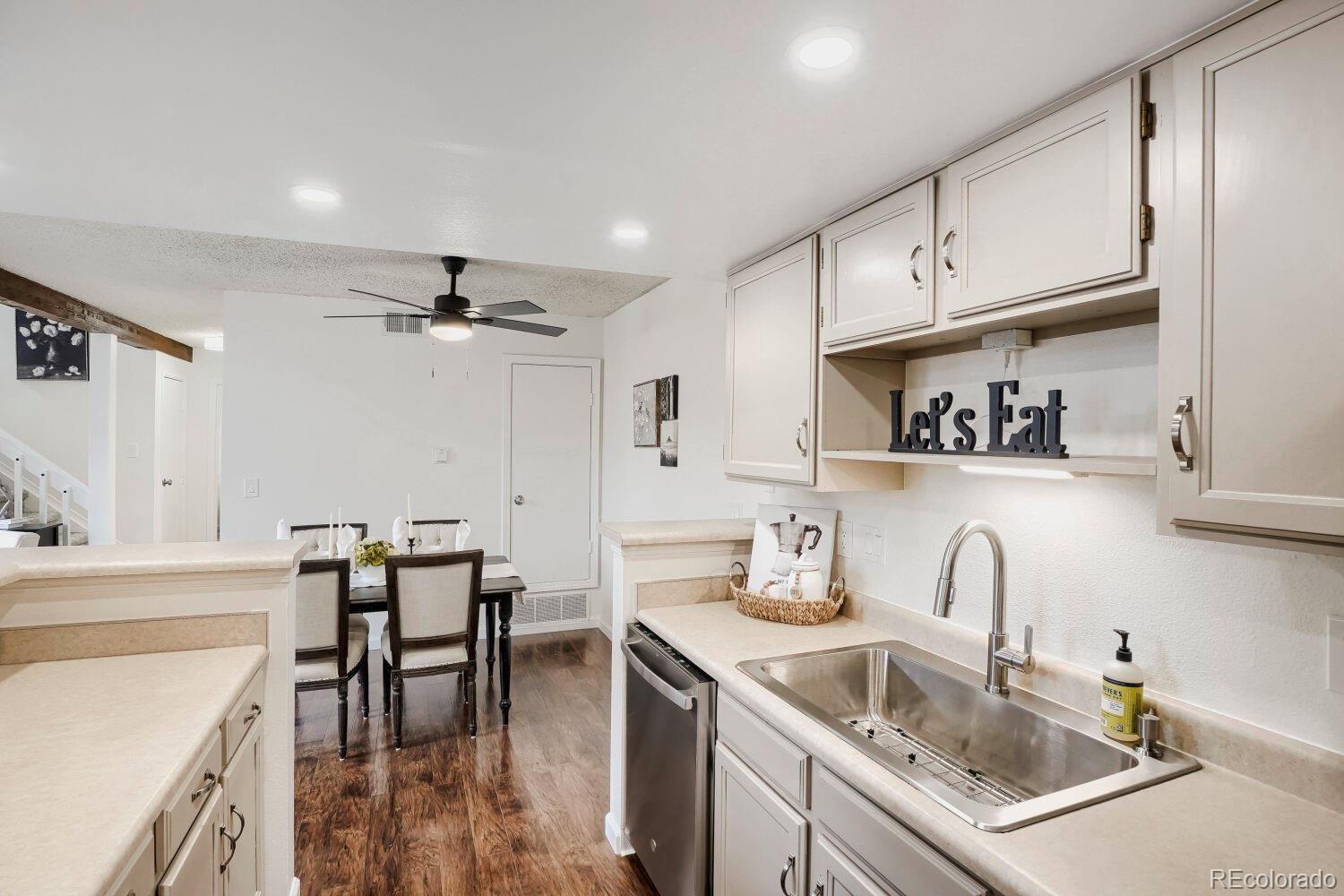 MLS Image #10 for 931 s zeno way,aurora, Colorado