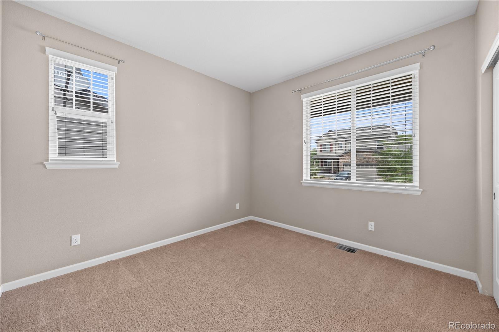 MLS Image #14 for 4961 s versailles circle,aurora, Colorado