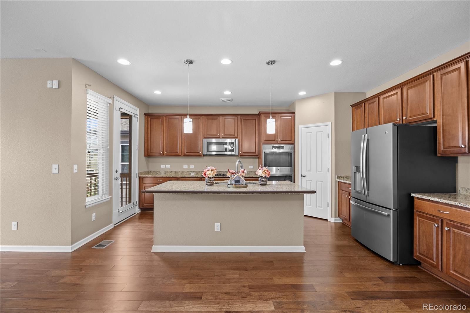 MLS Image #5 for 4961 s versailles circle,aurora, Colorado