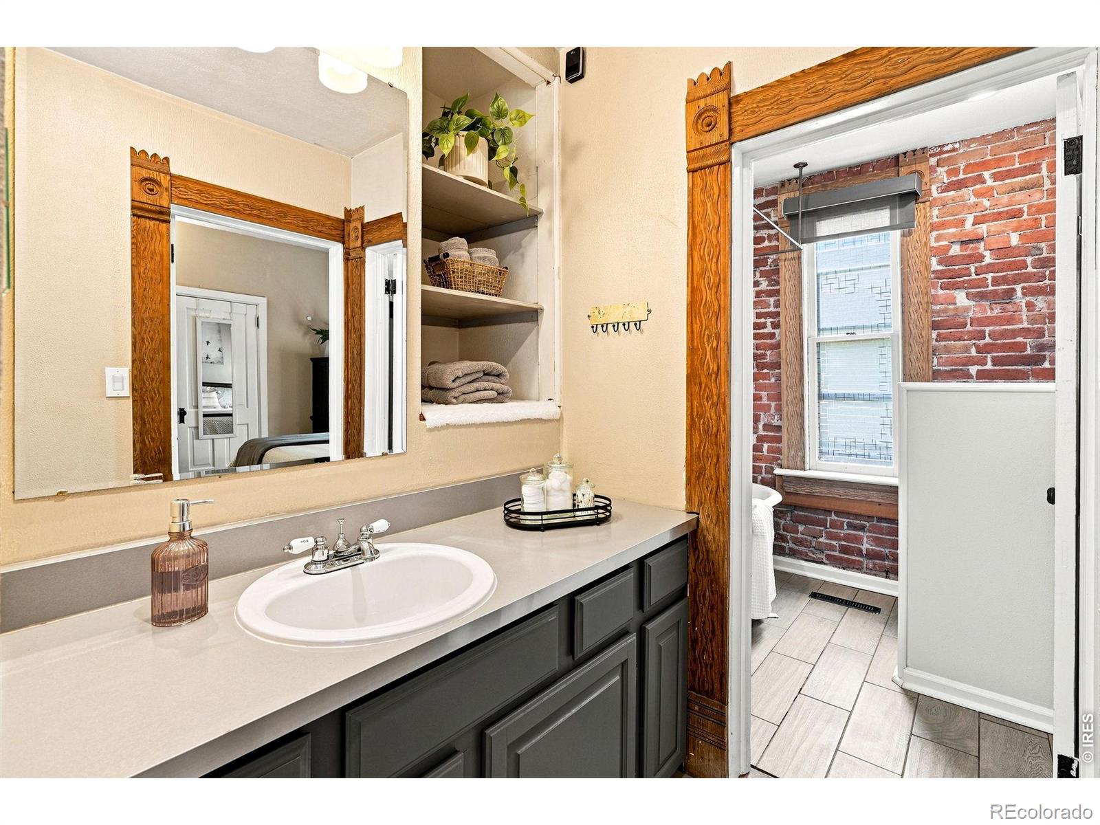 MLS Image #15 for 3319 e 14th avenue,denver, Colorado