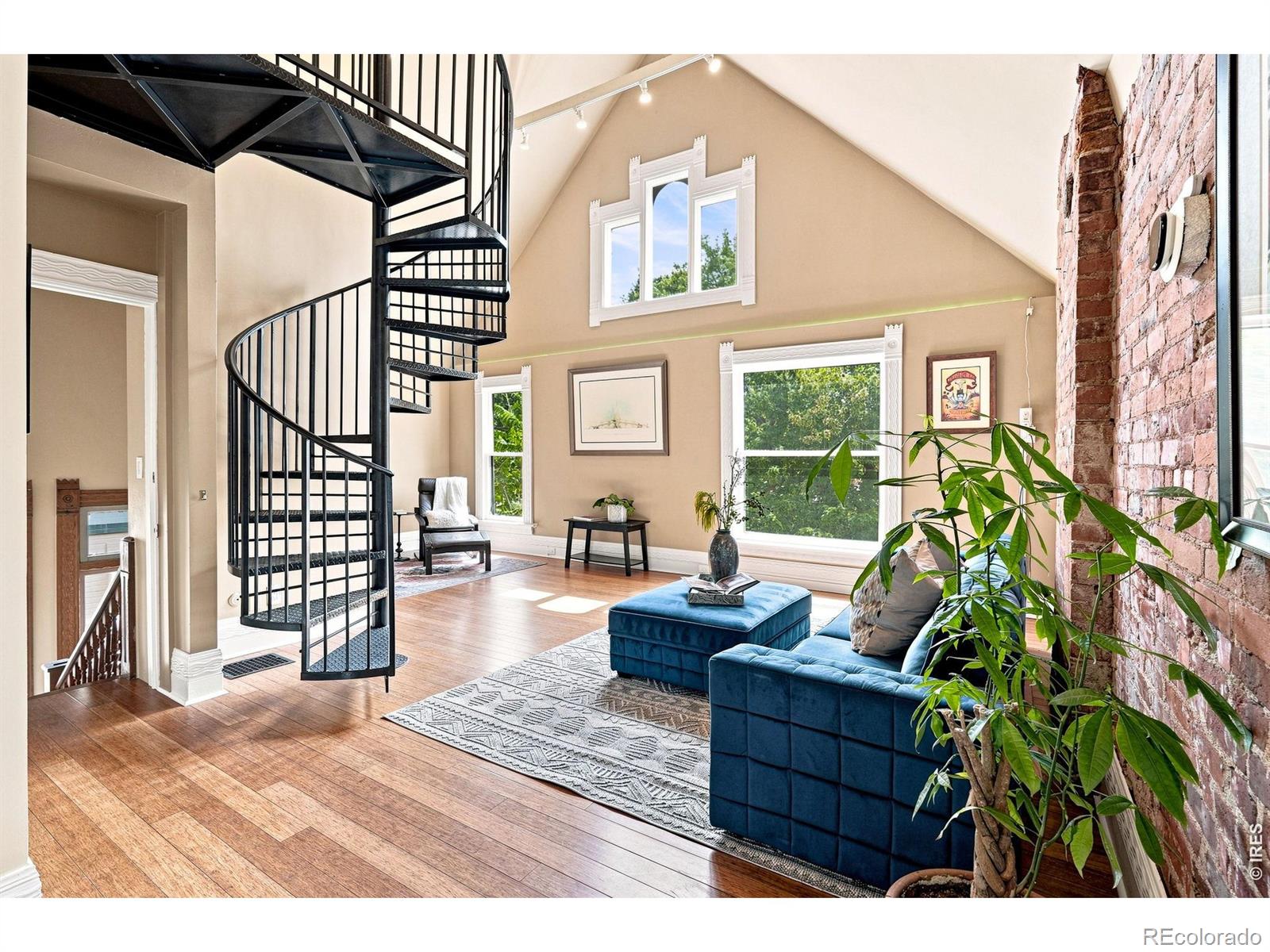 MLS Image #17 for 3319 e 14th avenue,denver, Colorado