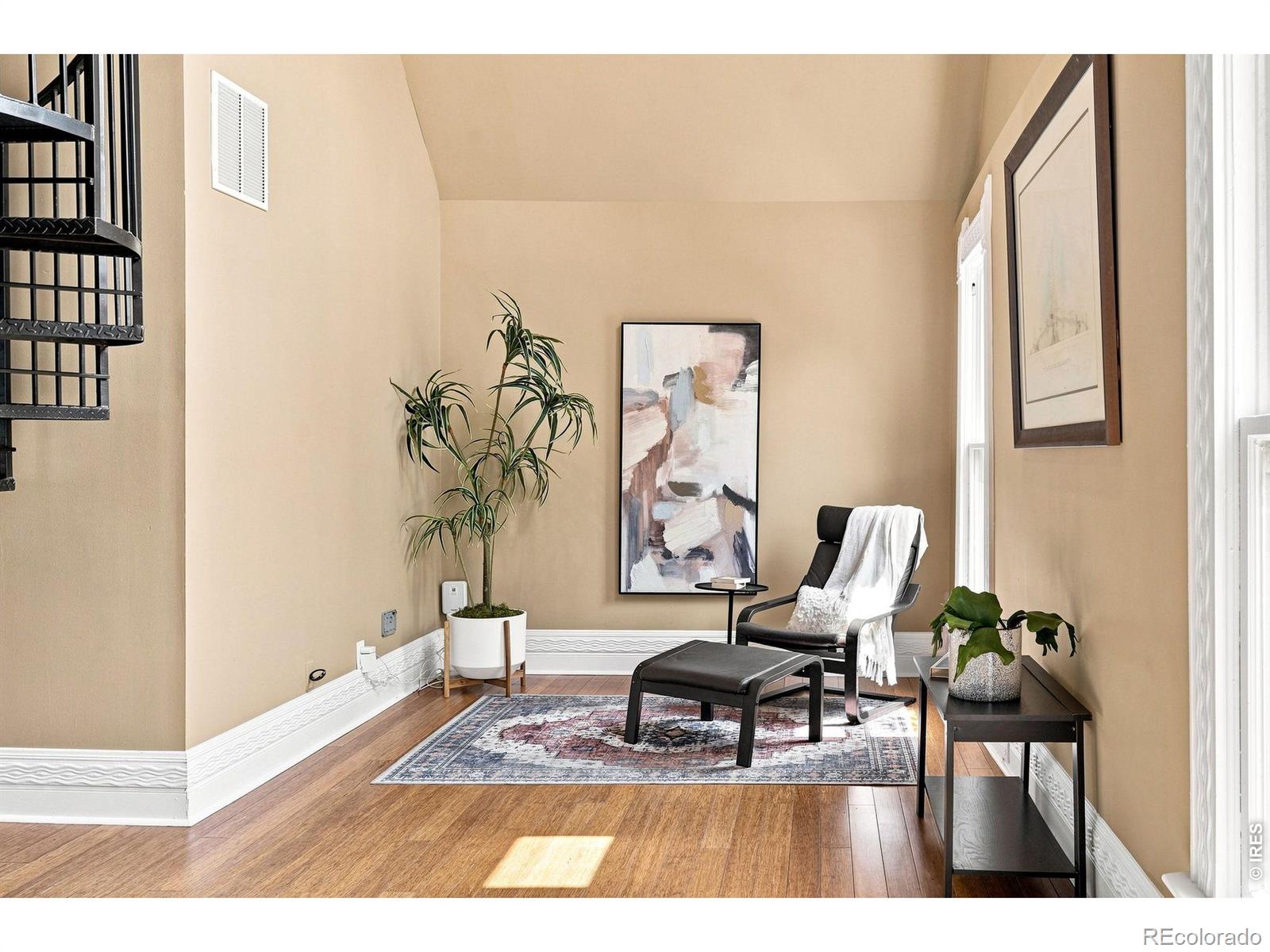 MLS Image #18 for 3319 e 14th avenue,denver, Colorado