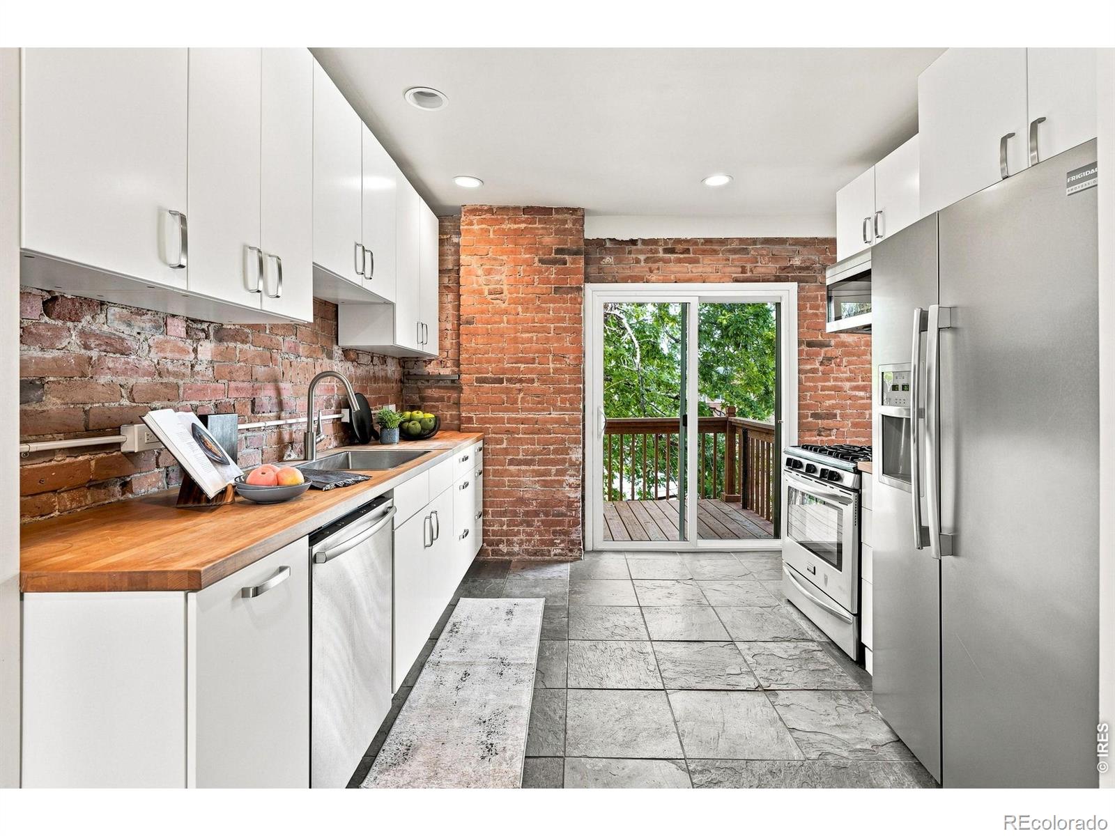 MLS Image #21 for 3319 e 14th avenue,denver, Colorado