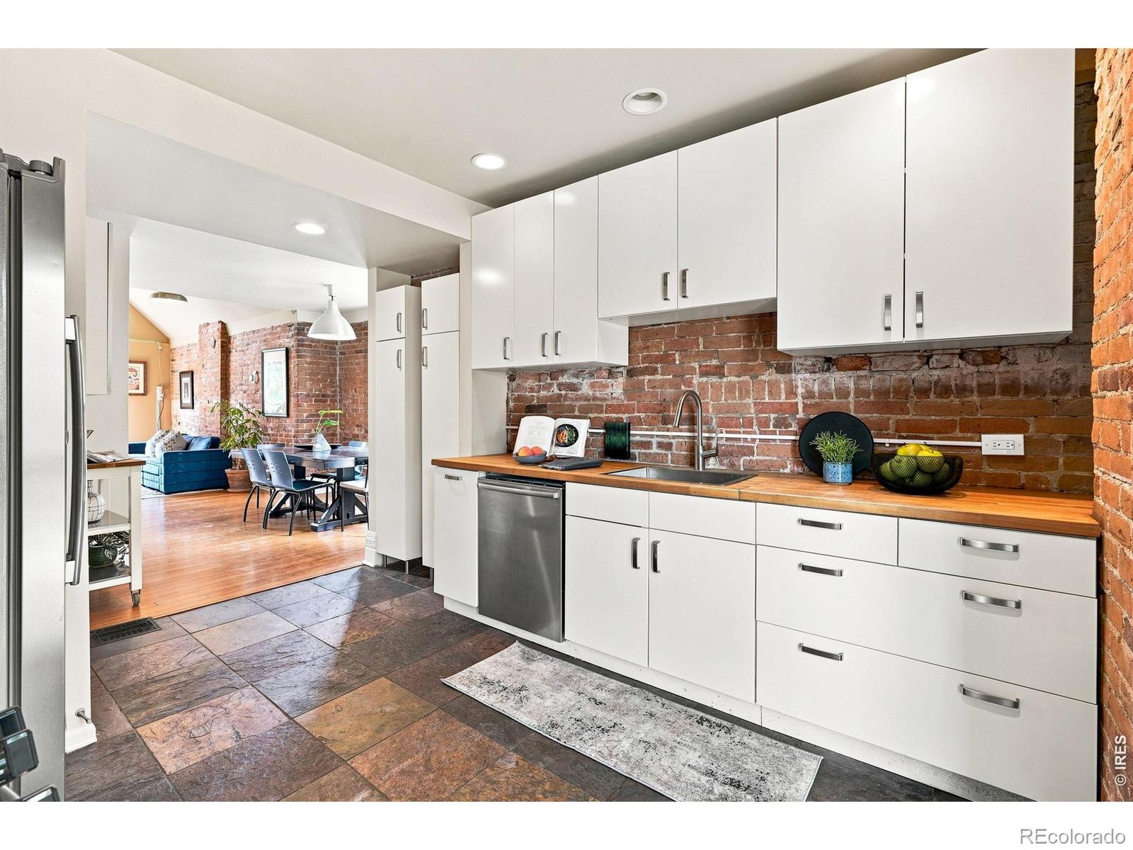 MLS Image #23 for 3319 e 14th avenue,denver, Colorado