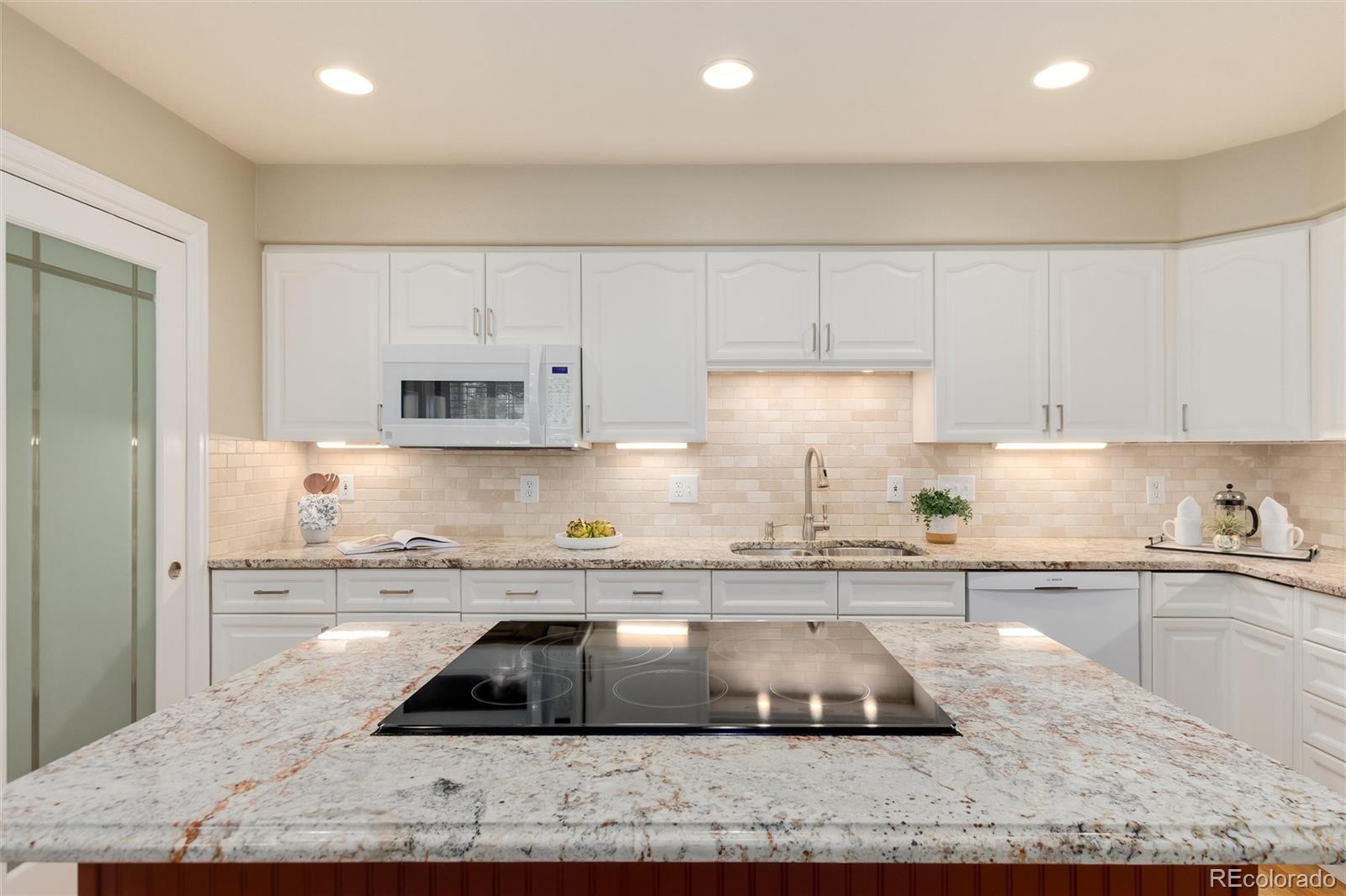 MLS Image #15 for 9476  southern hills circle,lone tree, Colorado