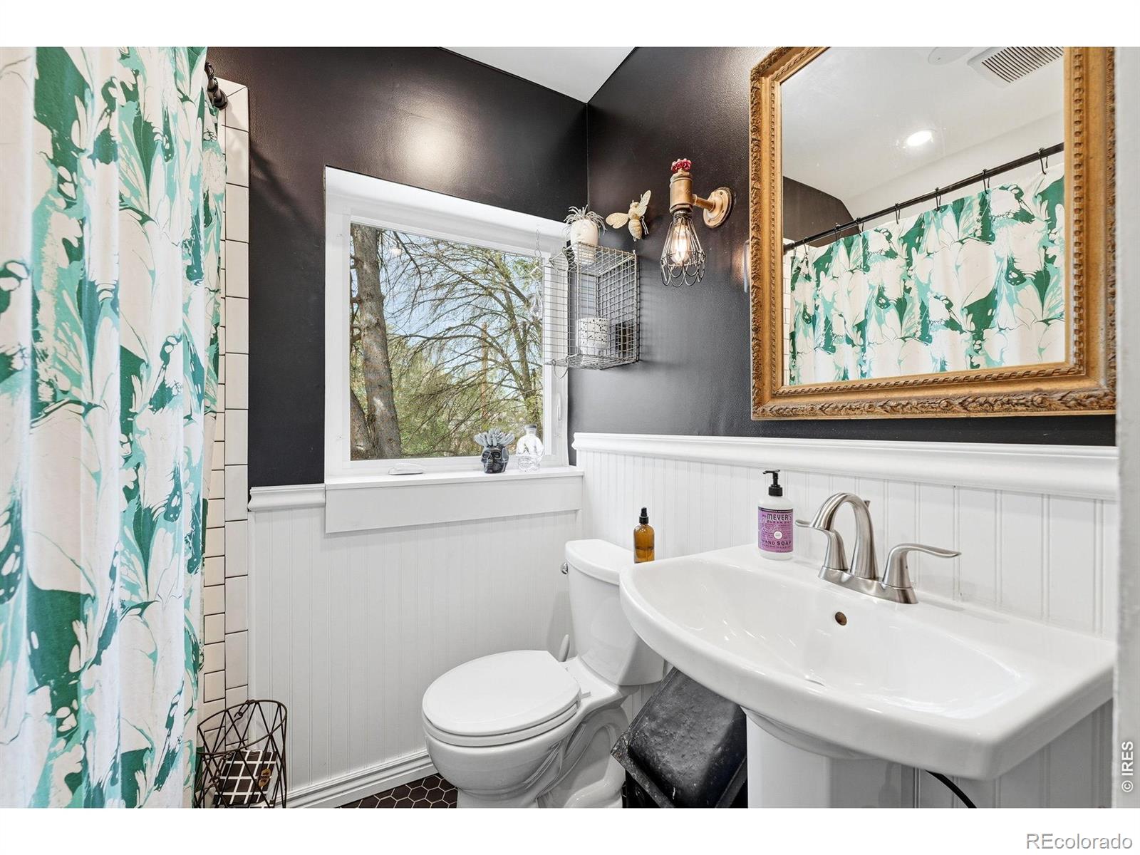 MLS Image #28 for 1533  oneida street,denver, Colorado
