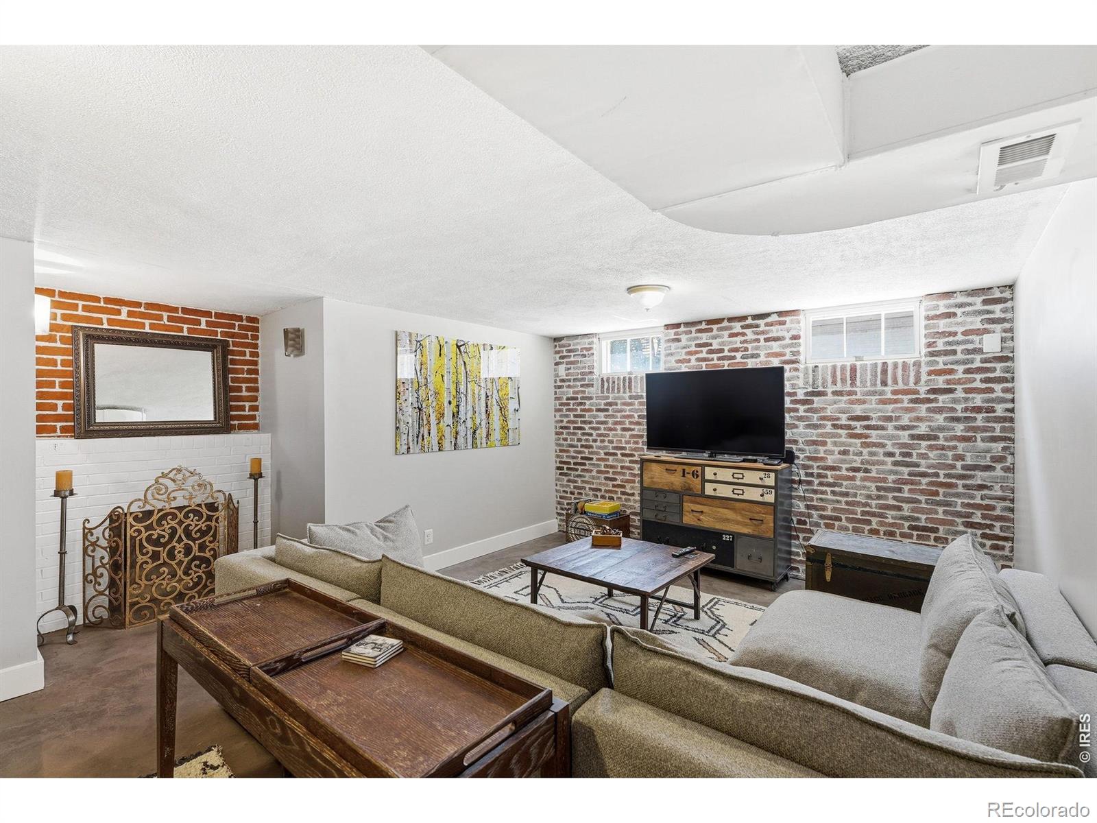 MLS Image #30 for 1533  oneida street,denver, Colorado