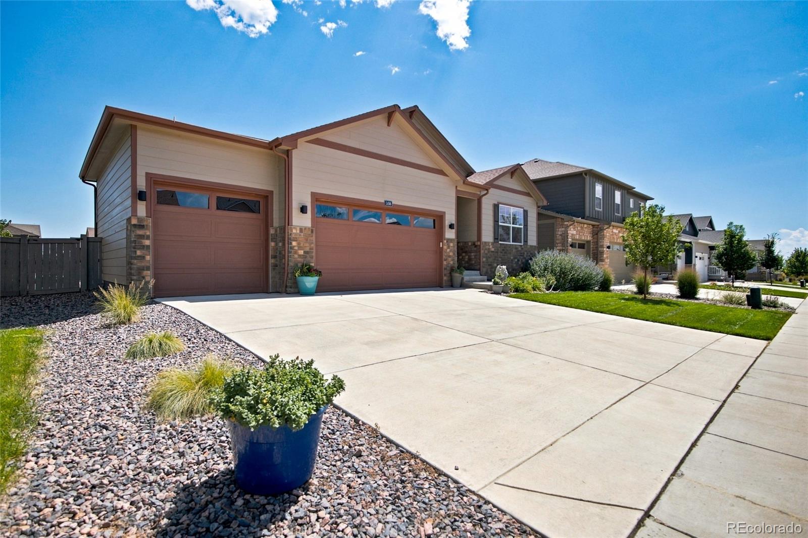 MLS Image #2 for 1496  vantage parkway,berthoud, Colorado