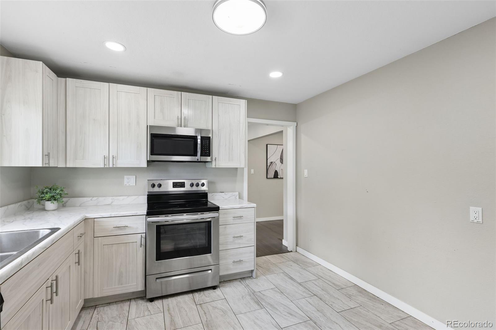 MLS Image #14 for 629  hackberry drive,colorado springs, Colorado