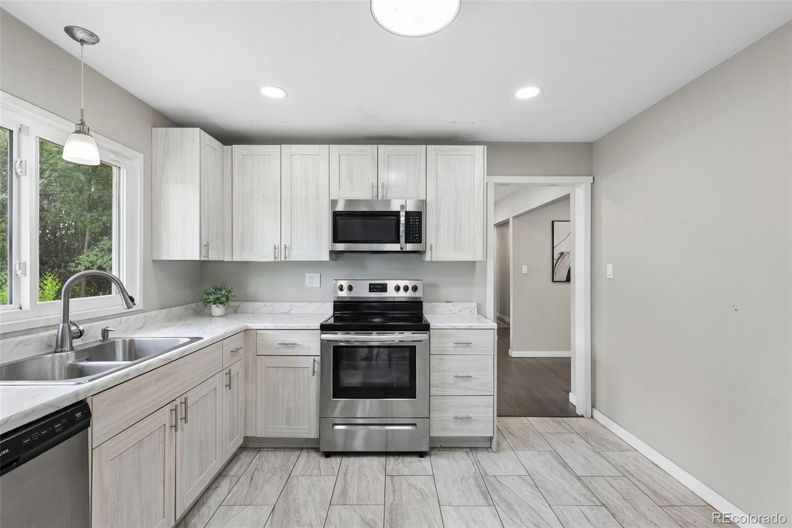 MLS Image #15 for 629  hackberry drive,colorado springs, Colorado