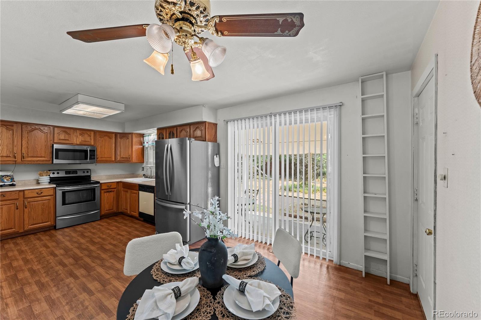 MLS Image #10 for 2591 s eagle circle,aurora, Colorado