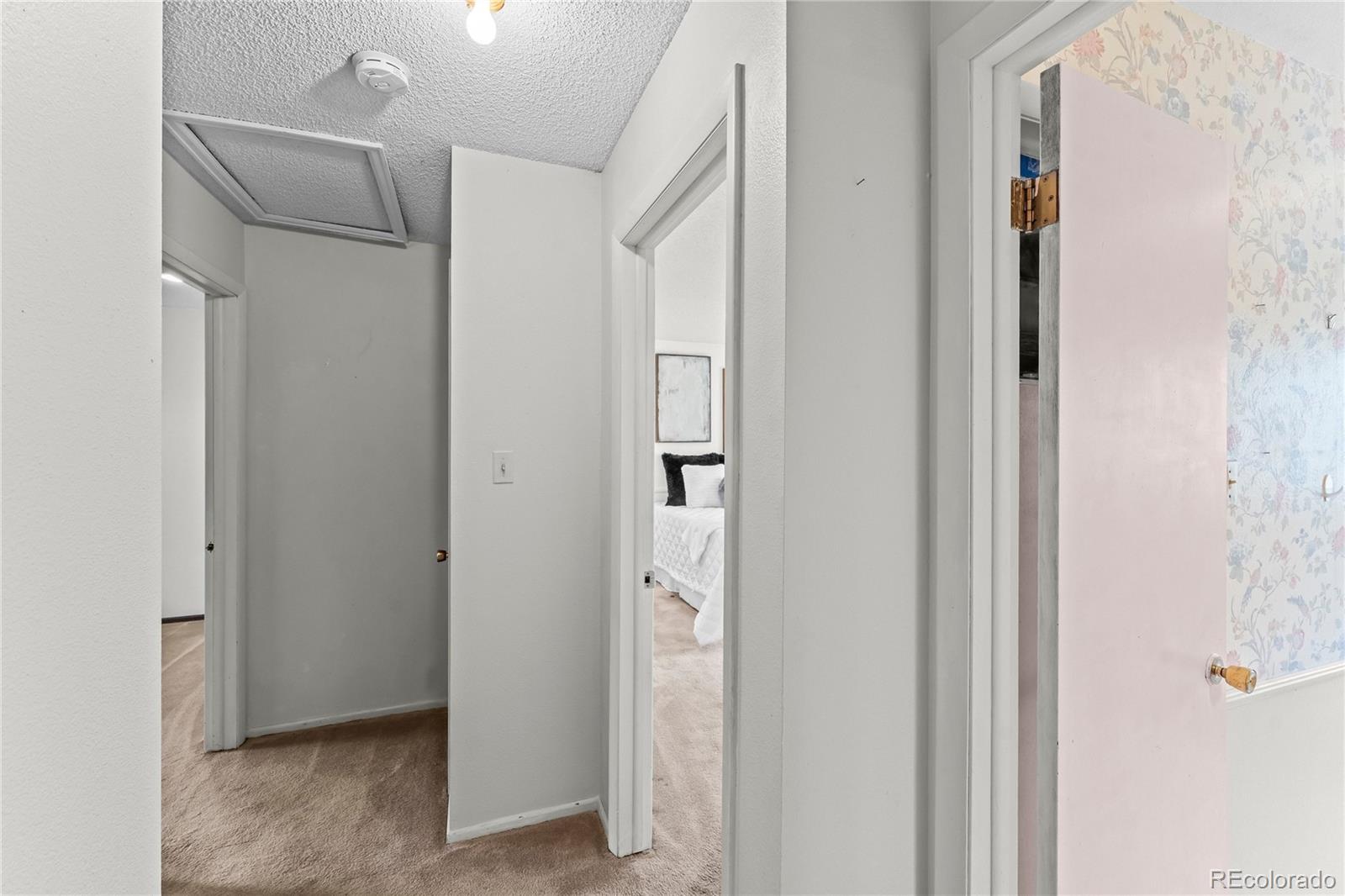MLS Image #13 for 2591 s eagle circle,aurora, Colorado