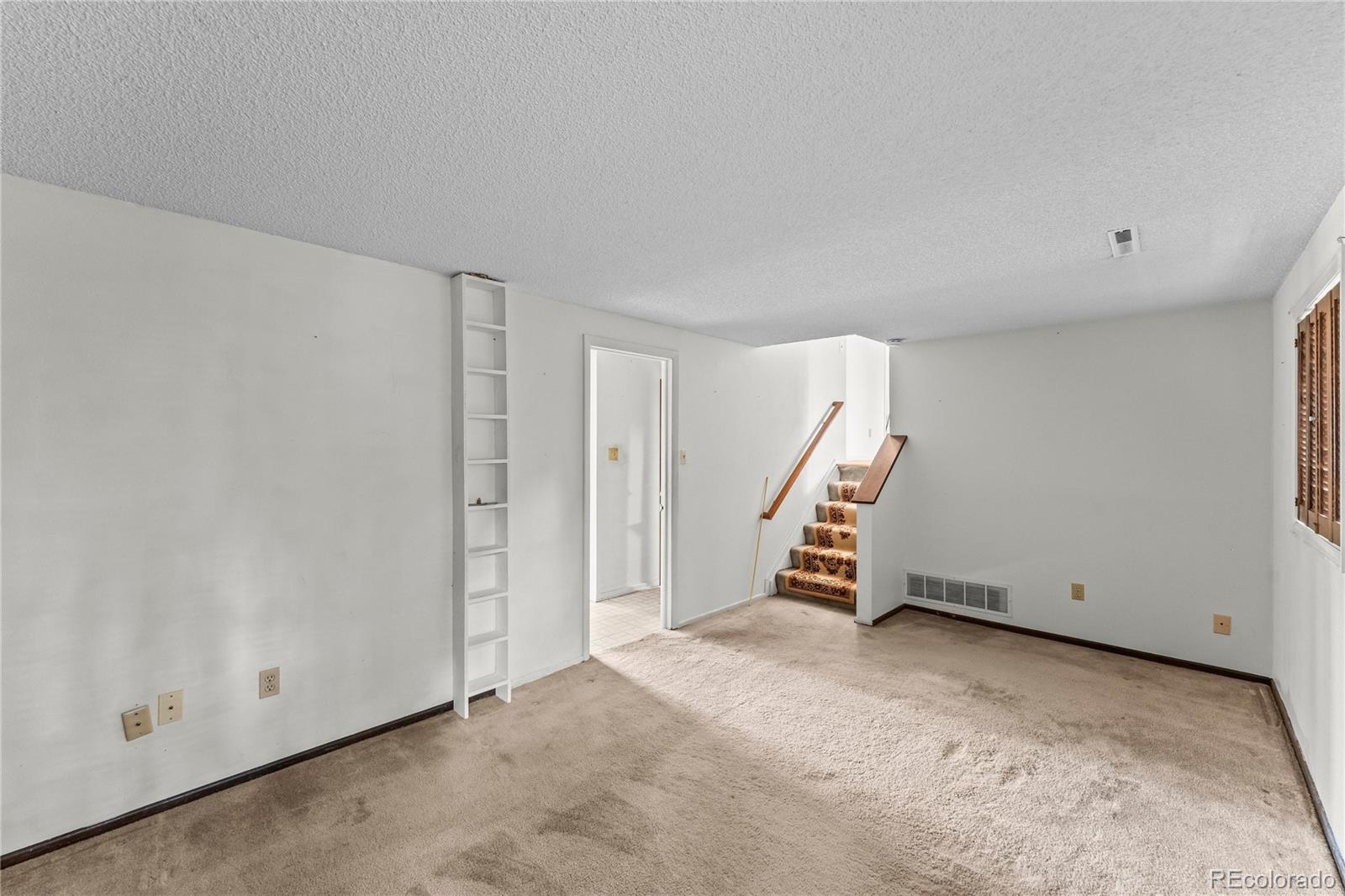 MLS Image #23 for 2591 s eagle circle,aurora, Colorado