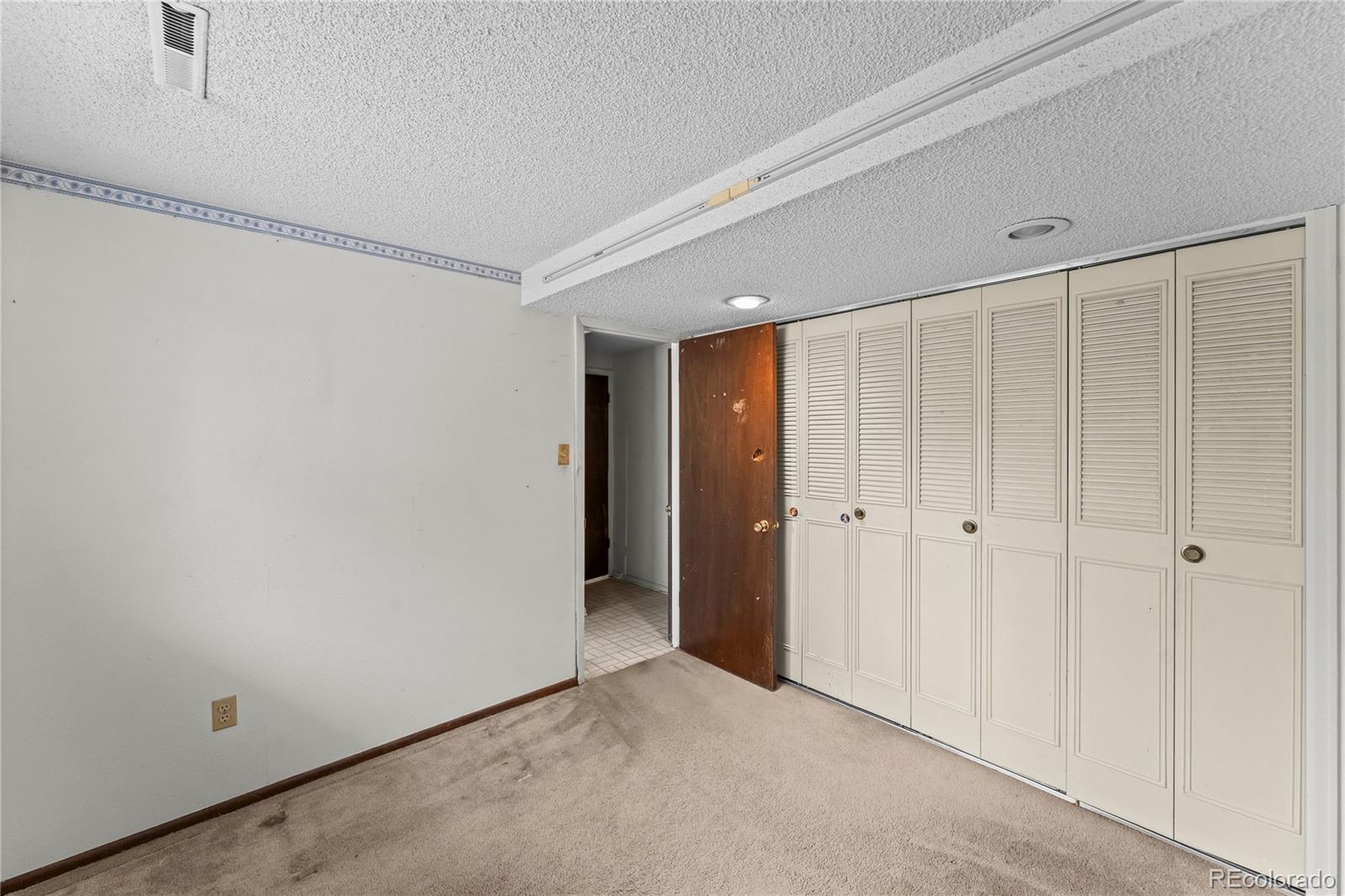MLS Image #26 for 2591 s eagle circle,aurora, Colorado