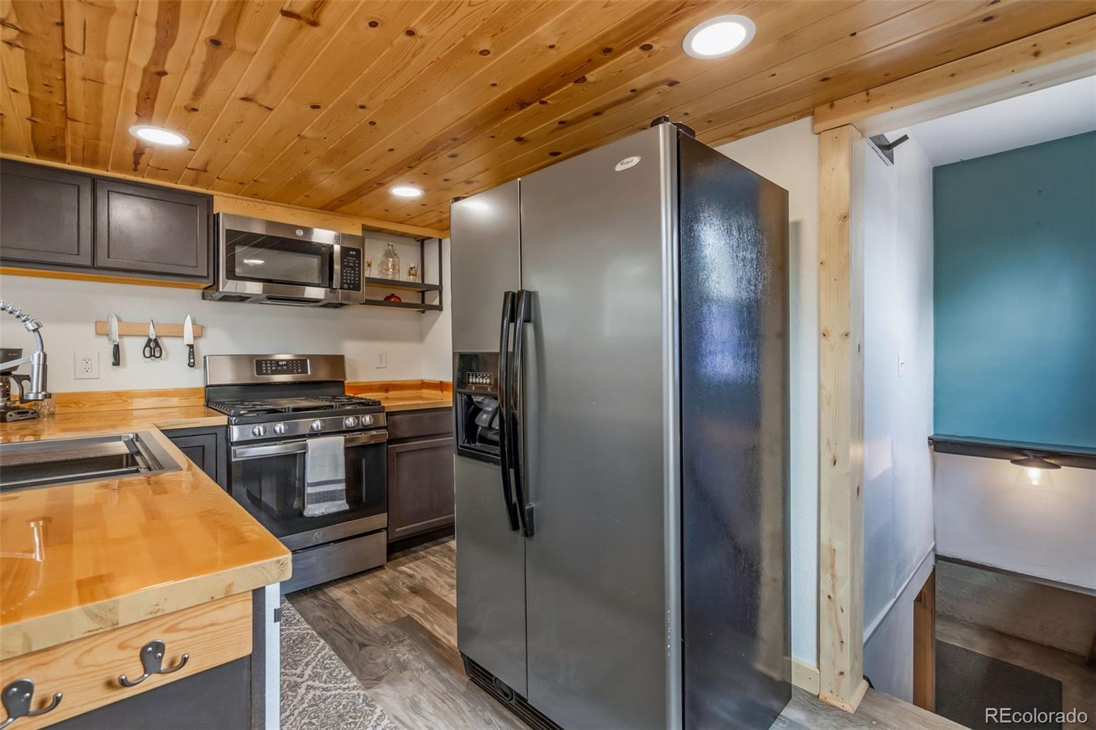 MLS Image #5 for 542 e 10th street,loveland, Colorado