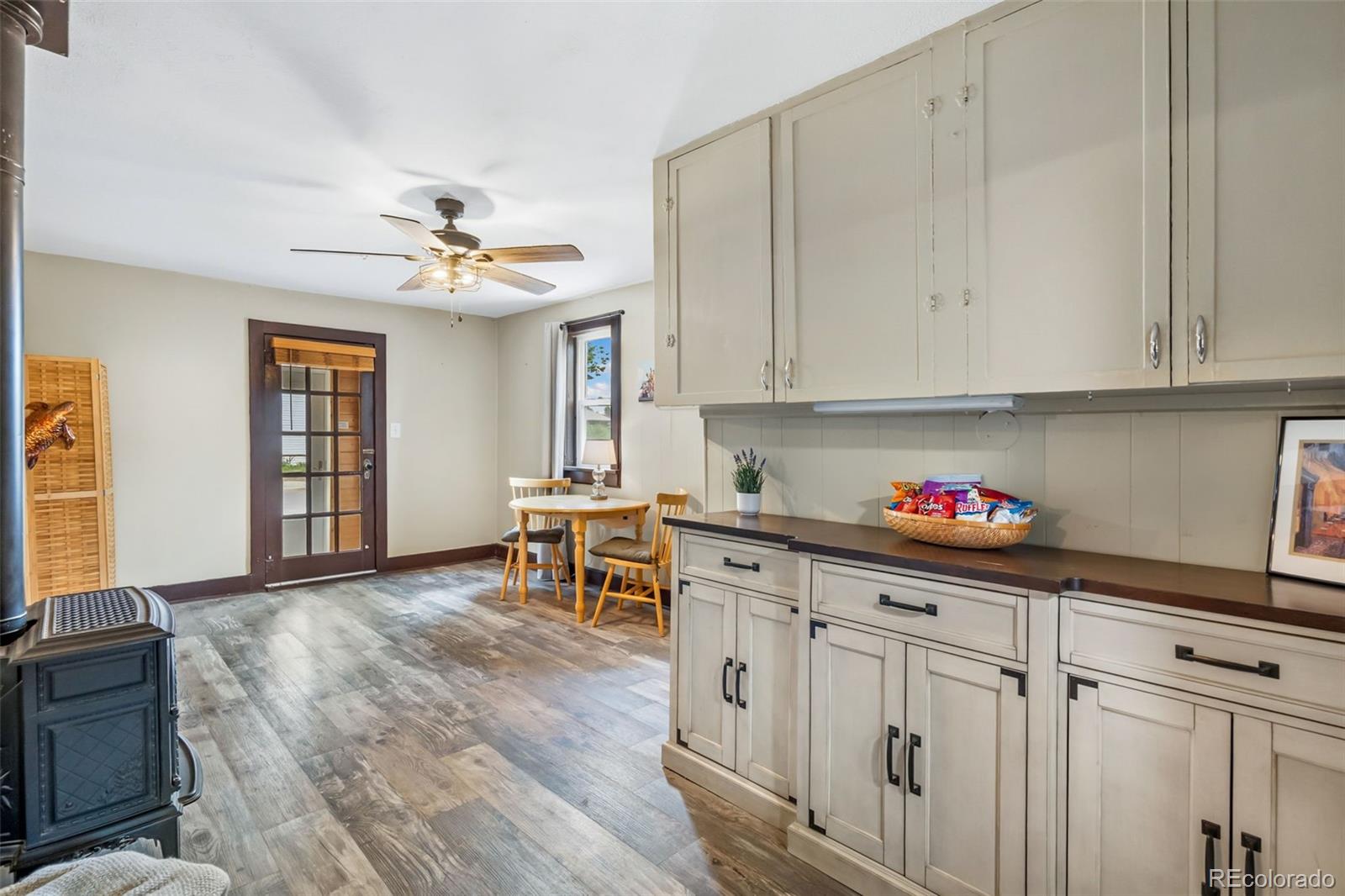 MLS Image #8 for 542 e 10th street,loveland, Colorado