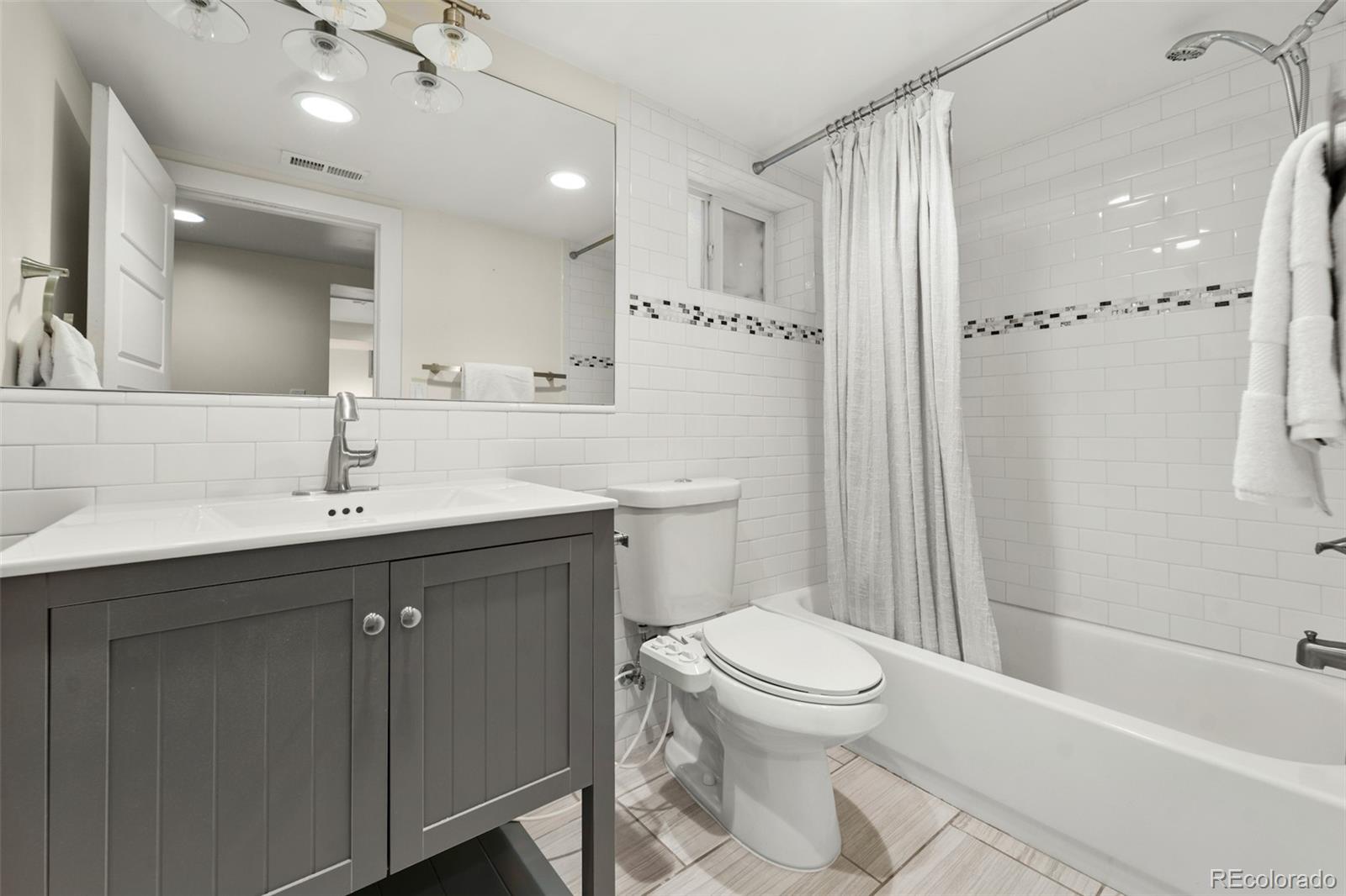 MLS Image #33 for 1516  cook street,denver, Colorado