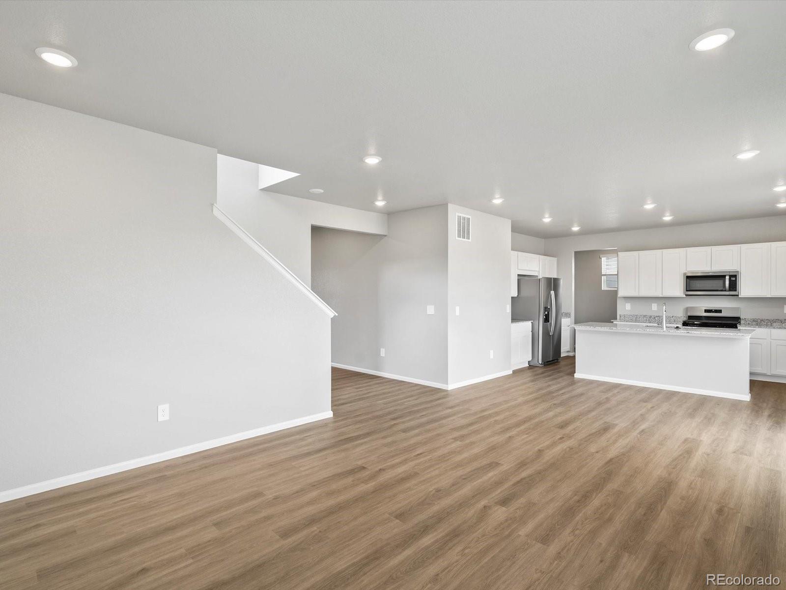 MLS Image #5 for 4634  sugarcane street,johnstown, Colorado