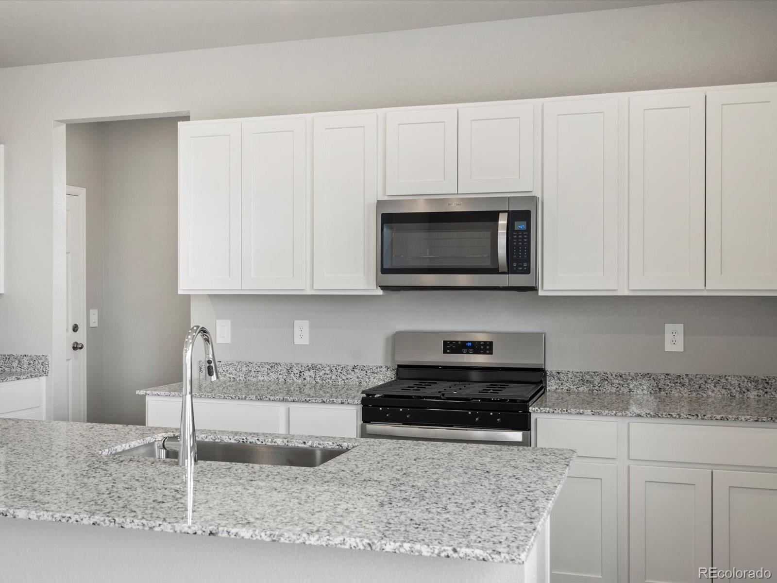 MLS Image #7 for 4634  sugarcane street,johnstown, Colorado