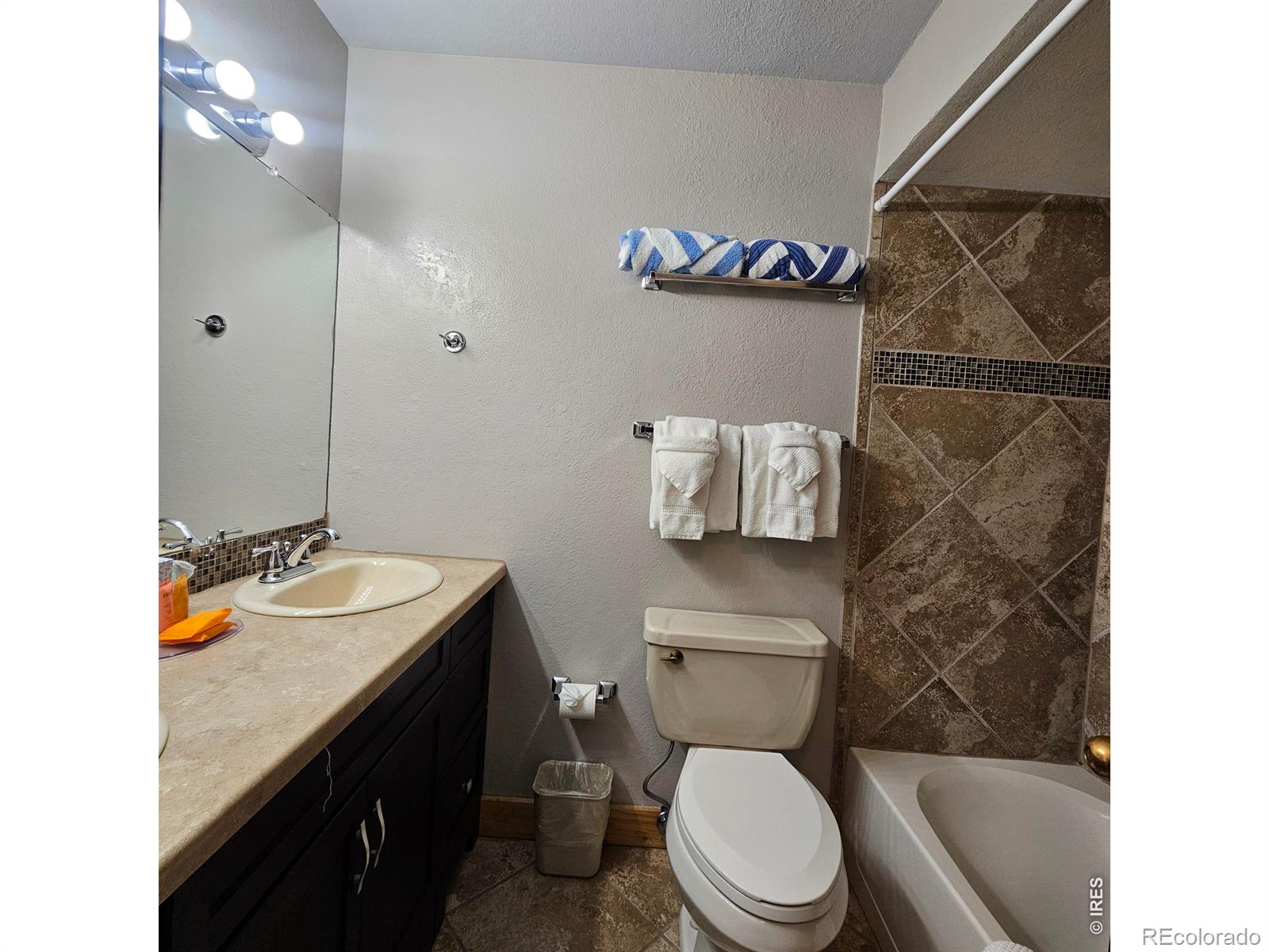 MLS Image #11 for 62927  us highway 40 ,granby, Colorado