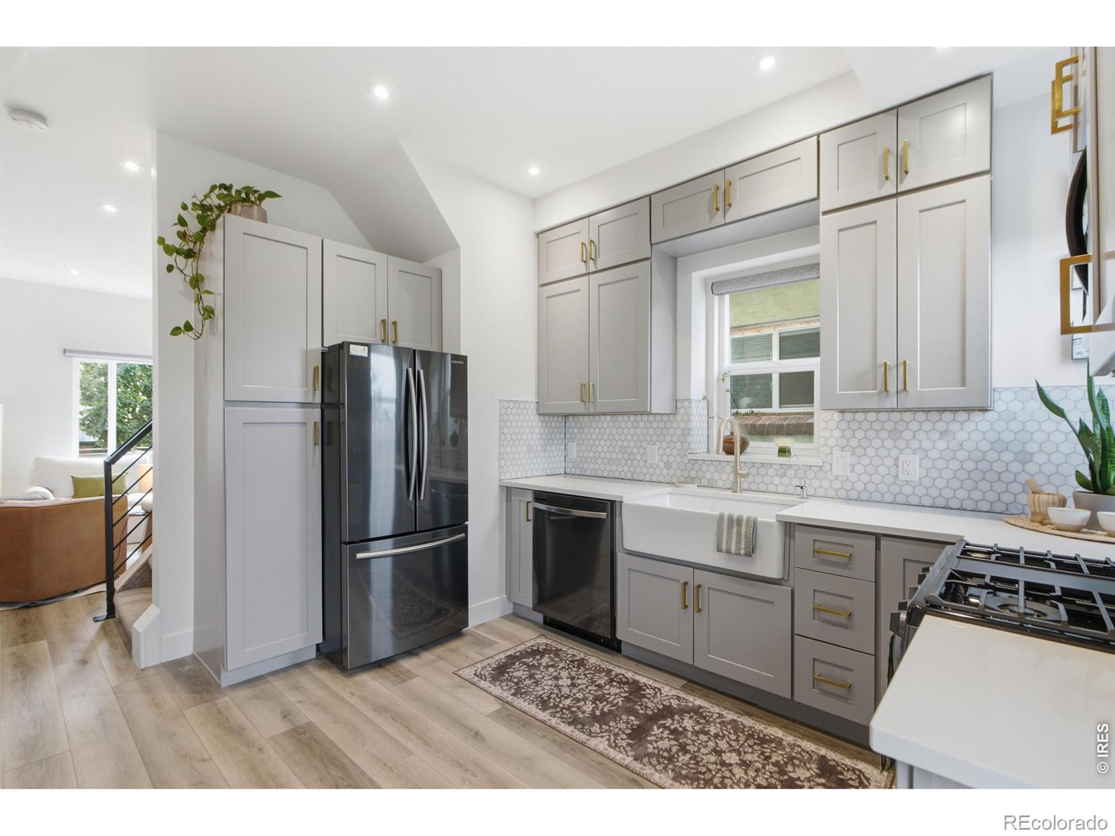 MLS Image #17 for 1419 s acoma street,denver, Colorado