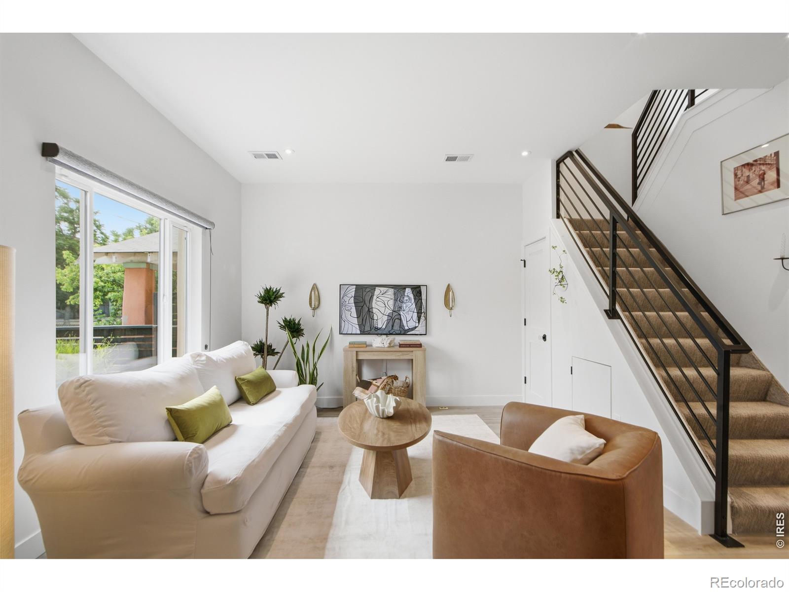 MLS Image #6 for 1419 s acoma street,denver, Colorado