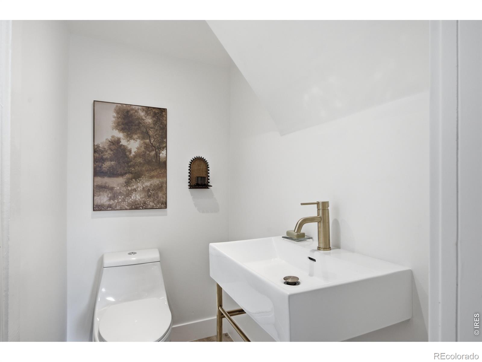MLS Image #9 for 1419 s acoma street,denver, Colorado
