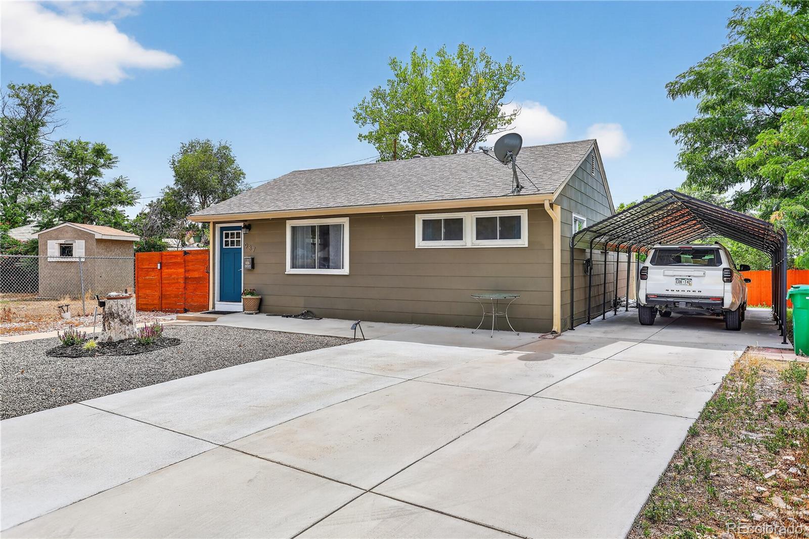 MLS Image #3 for 937  kramer court,aurora, Colorado