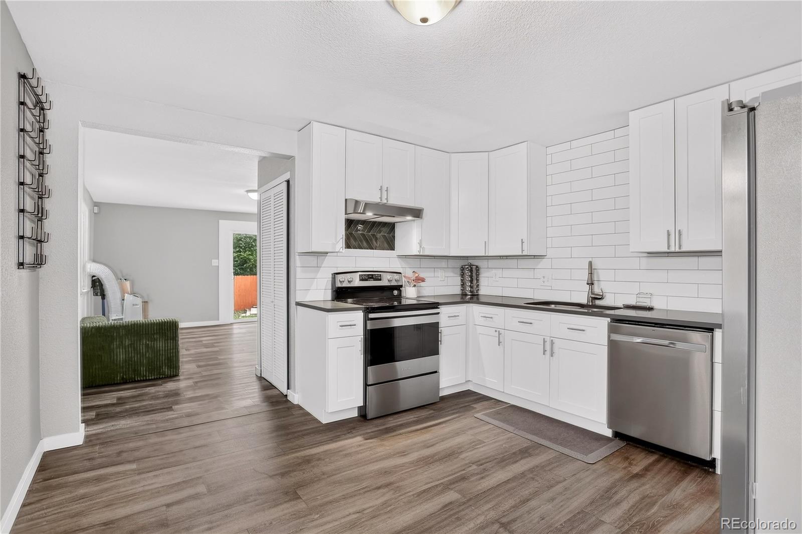 MLS Image #7 for 937  kramer court,aurora, Colorado
