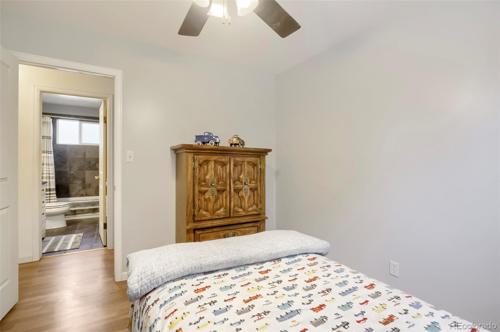 MLS Image #17 for 6516  orbit way,fort collins, Colorado