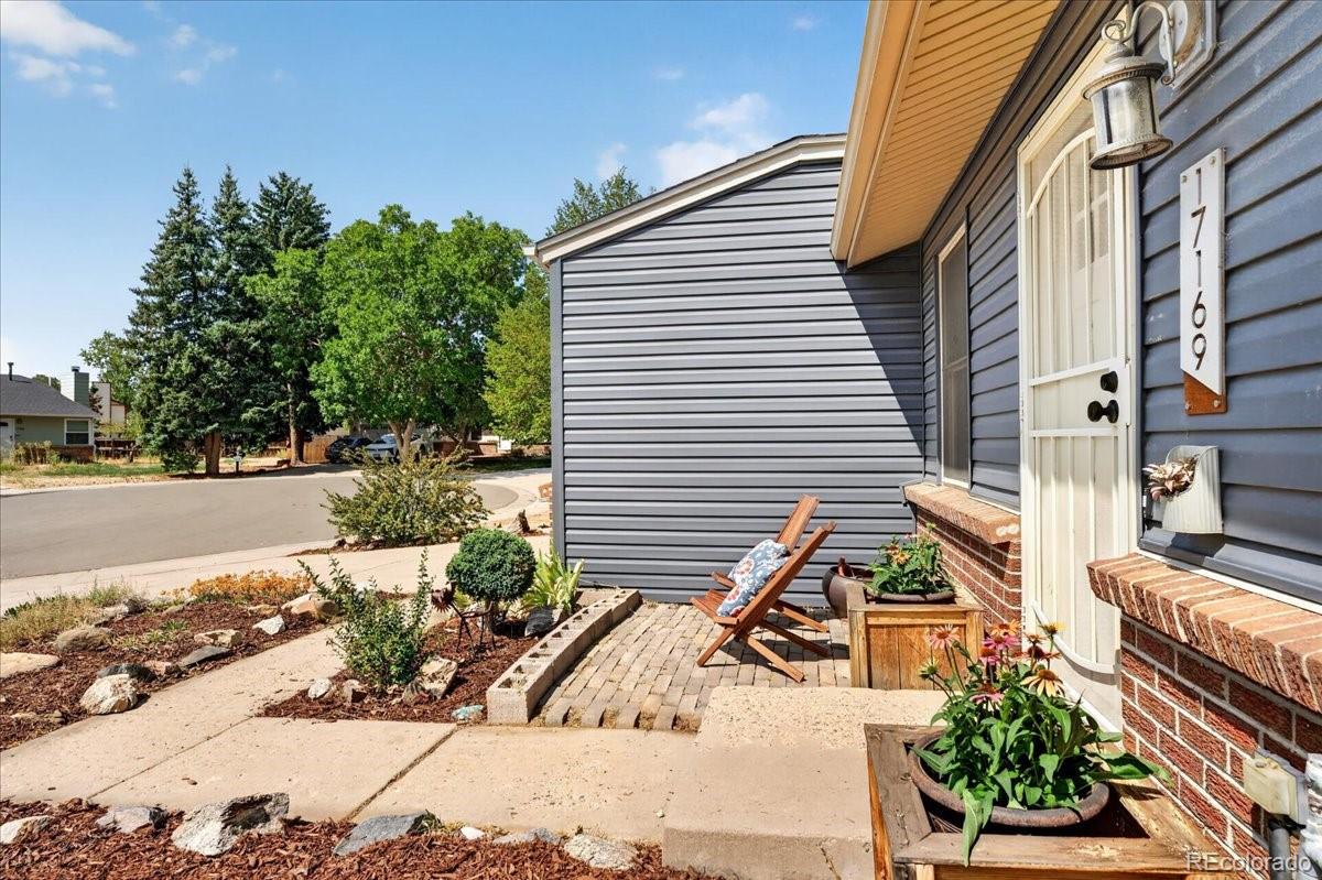 MLS Image #2 for 17169 e jarvis place,aurora, Colorado
