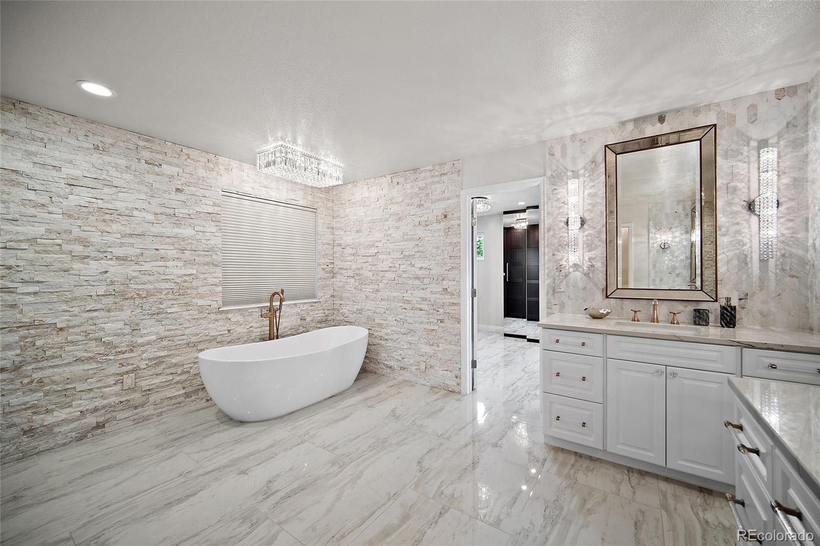 MLS Image #13 for 11940 e lake court,greenwood village, Colorado