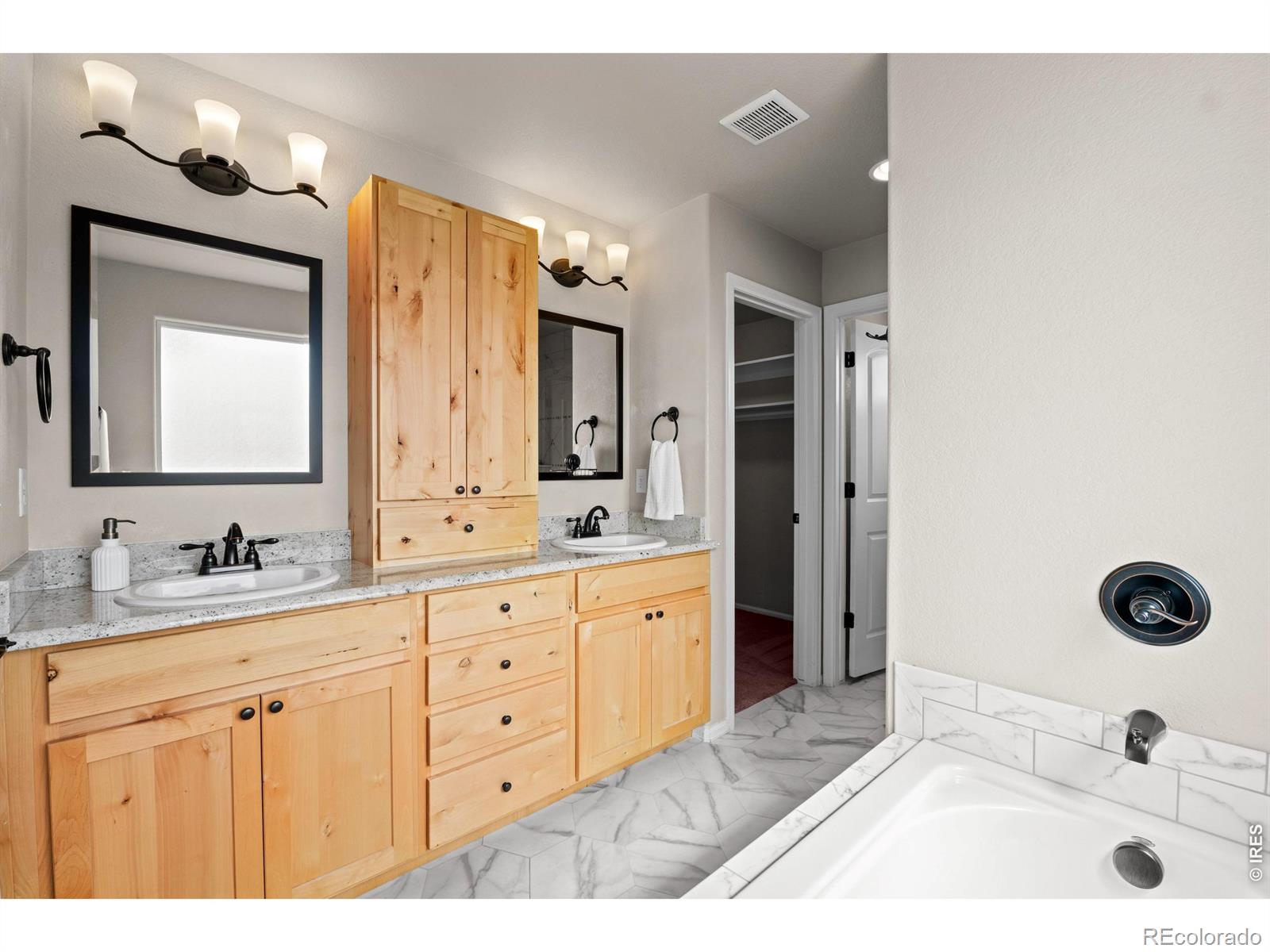 MLS Image #8 for 897  shade tree drive,windsor, Colorado