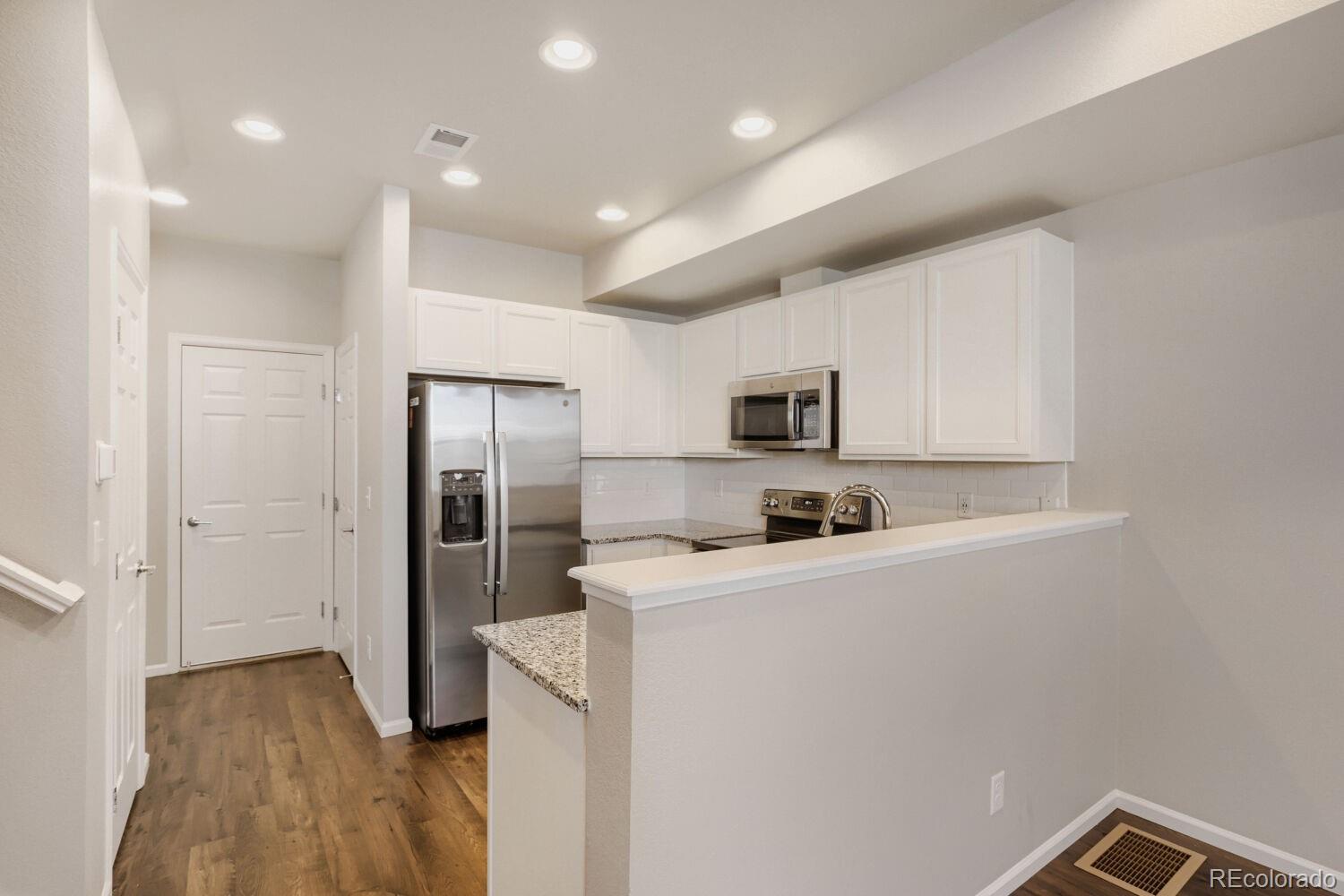 MLS Image #11 for 6504 n biscay street ,denver, Colorado