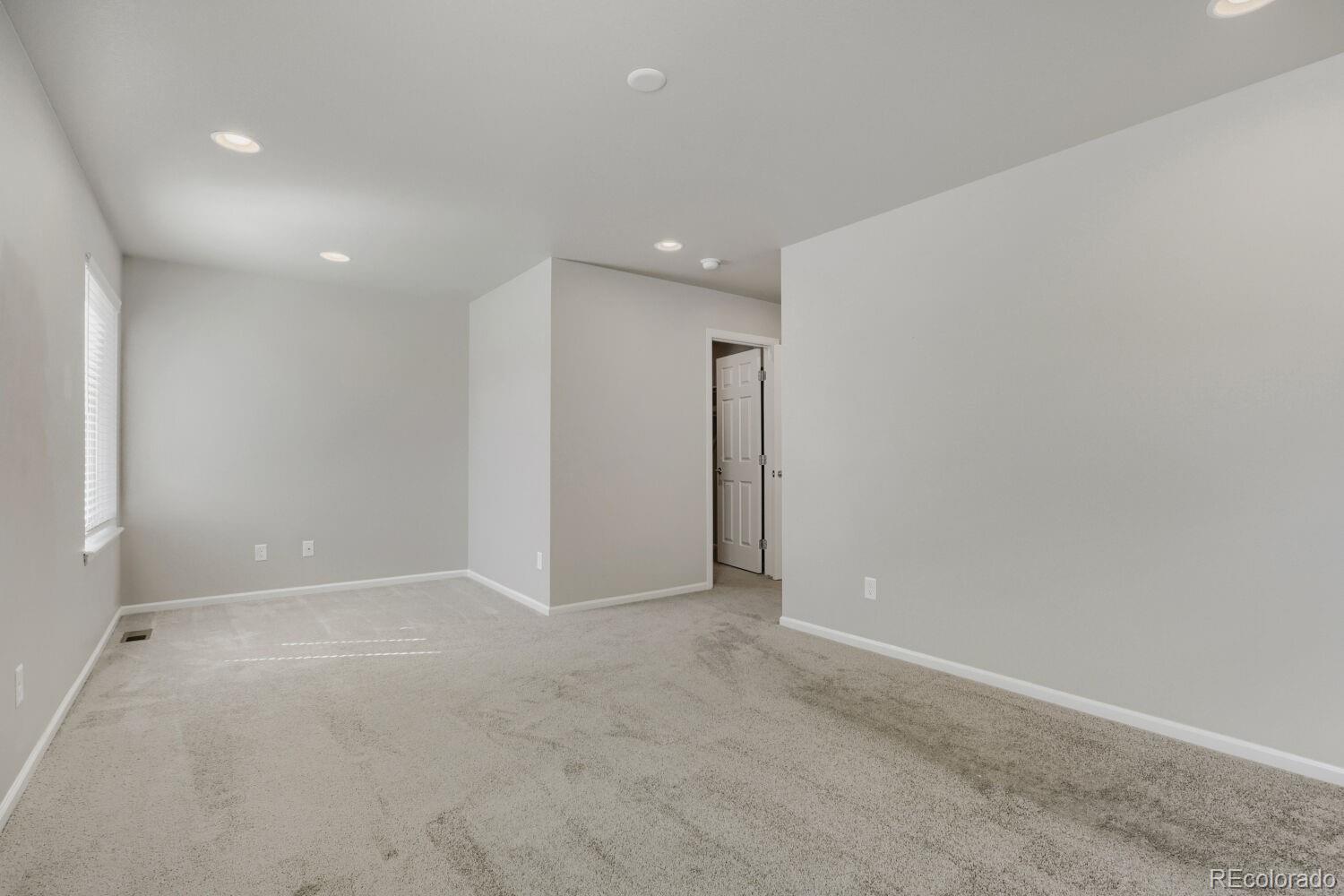 MLS Image #13 for 6504 n biscay street ,denver, Colorado