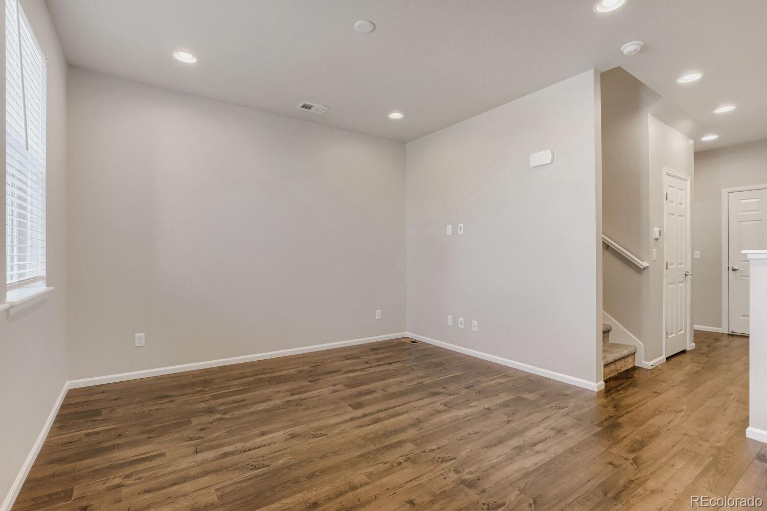 MLS Image #4 for 6504 n biscay street ,denver, Colorado