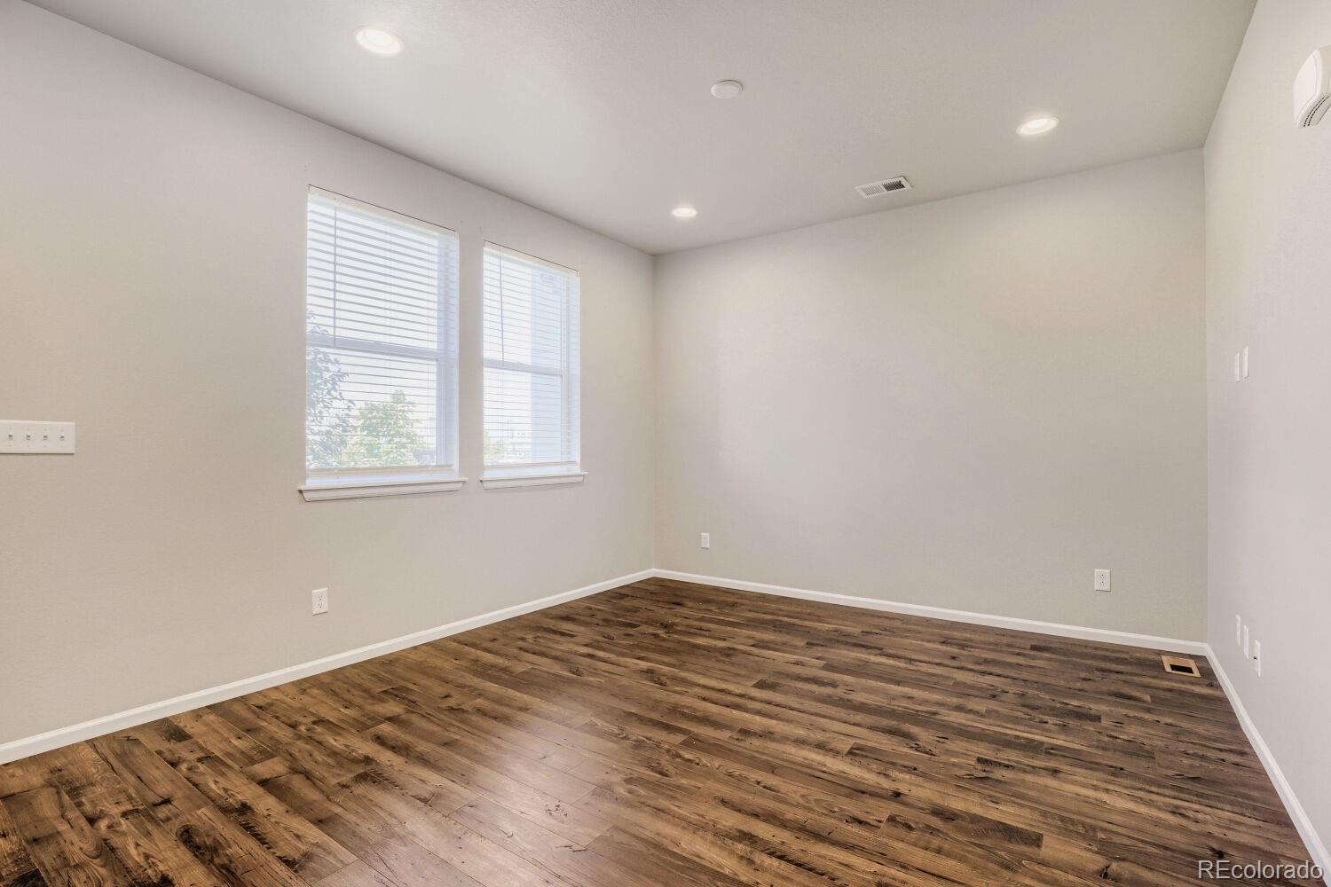 MLS Image #5 for 6504 n biscay street ,denver, Colorado