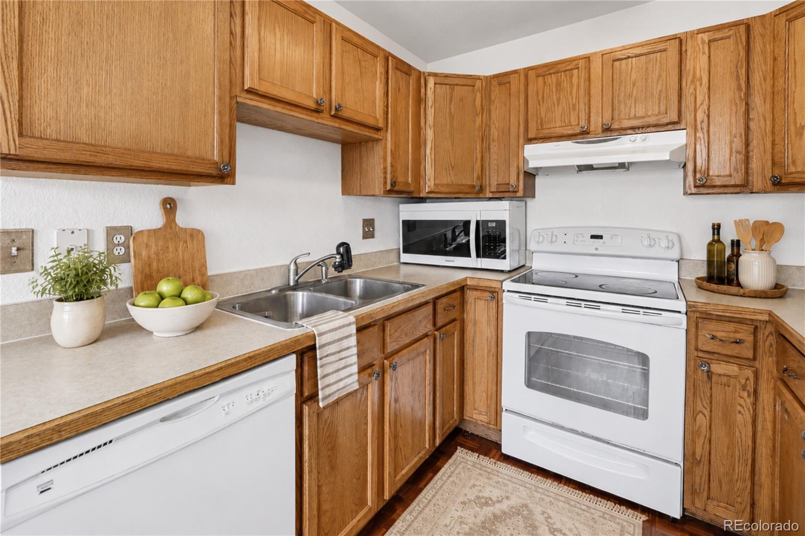 MLS Image #7 for 5411  elm court ,denver, Colorado