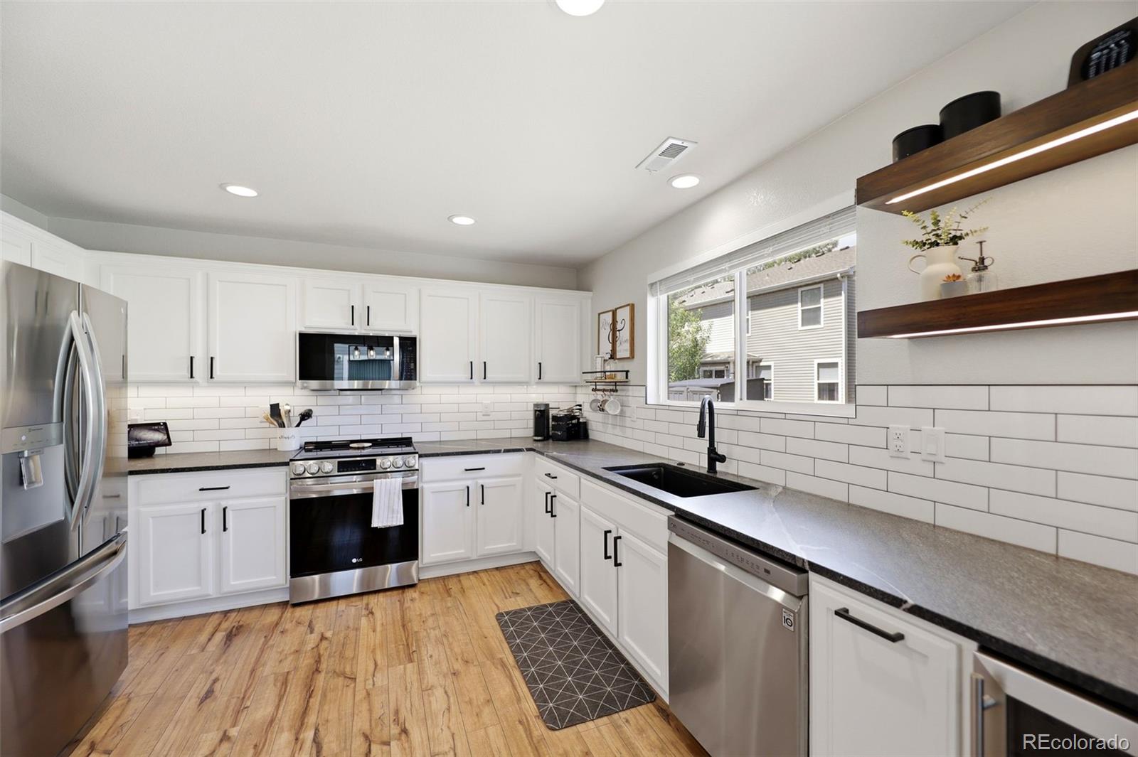 MLS Image #11 for 16013 e nichols place ,englewood, Colorado