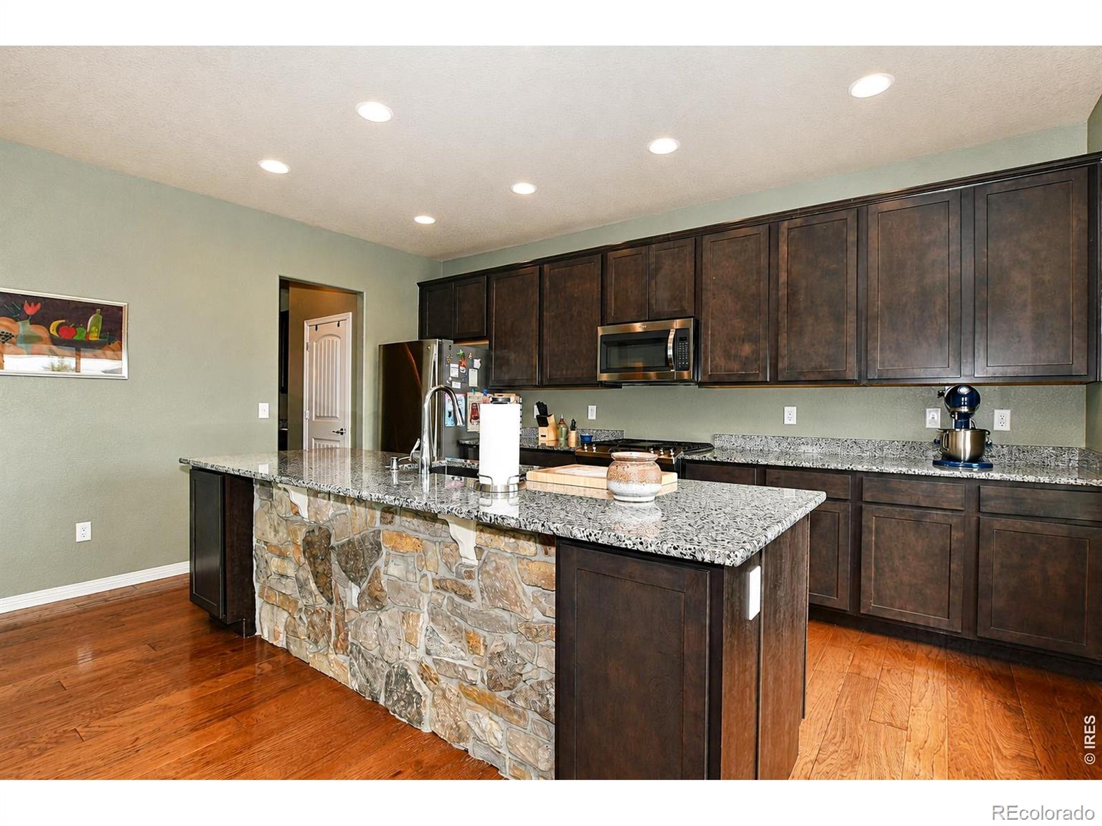 MLS Image #11 for 5847  osbourne court,windsor, Colorado