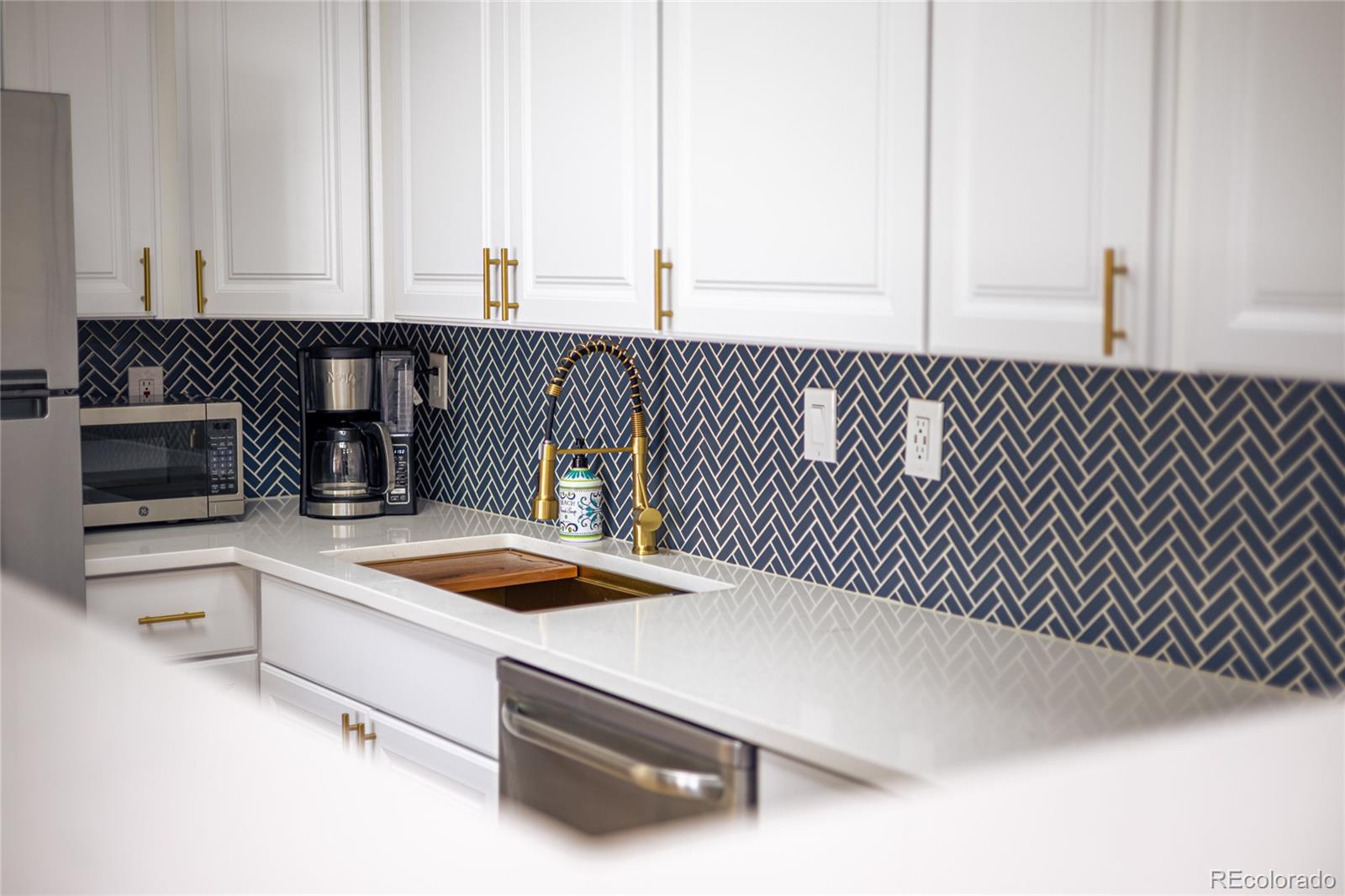 MLS Image #11 for 1020  15th street,denver, Colorado