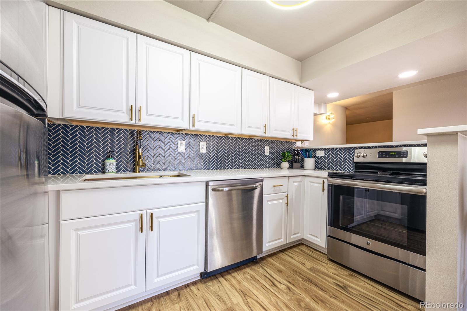 MLS Image #19 for 1020  15th street,denver, Colorado