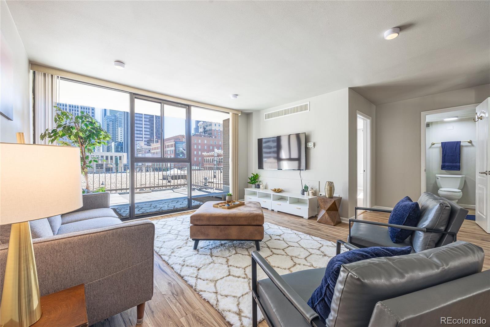 MLS Image #8 for 1020  15th street,denver, Colorado