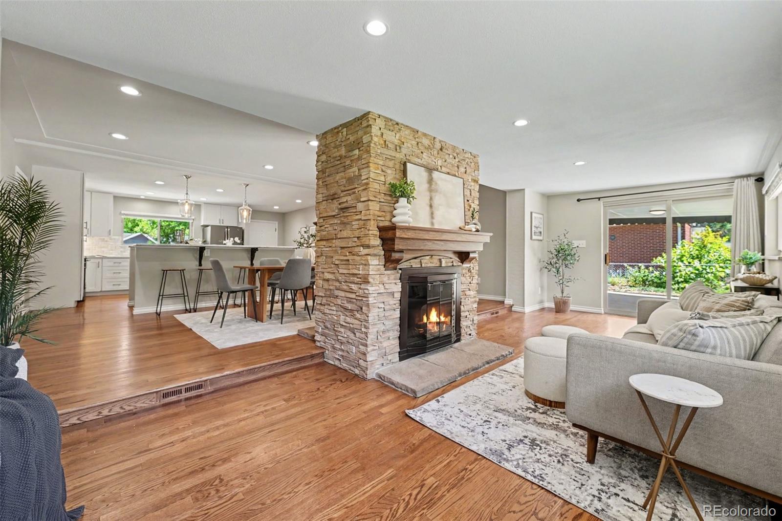 MLS Image #2 for 715 s glencoe street,denver, Colorado
