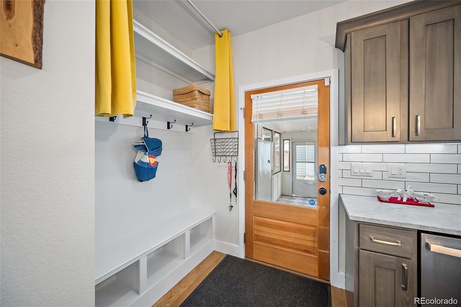 MLS Image #10 for 1009-1007  boulder street,colorado springs, Colorado