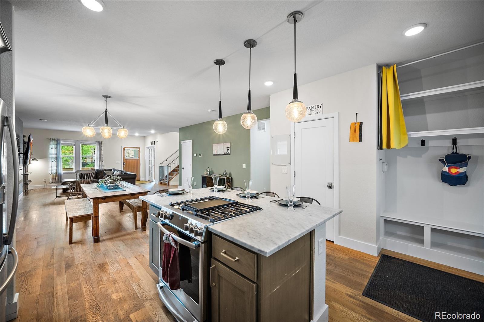 MLS Image #9 for 1009-1007  boulder street,colorado springs, Colorado